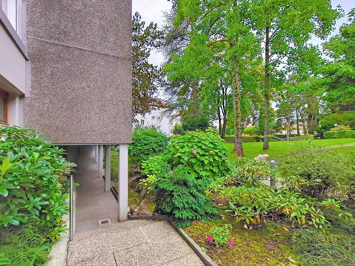 EXKLUSIV! Charmantes Studio mit freier Aussicht auf die Grünflächen - Foto 9 von 10