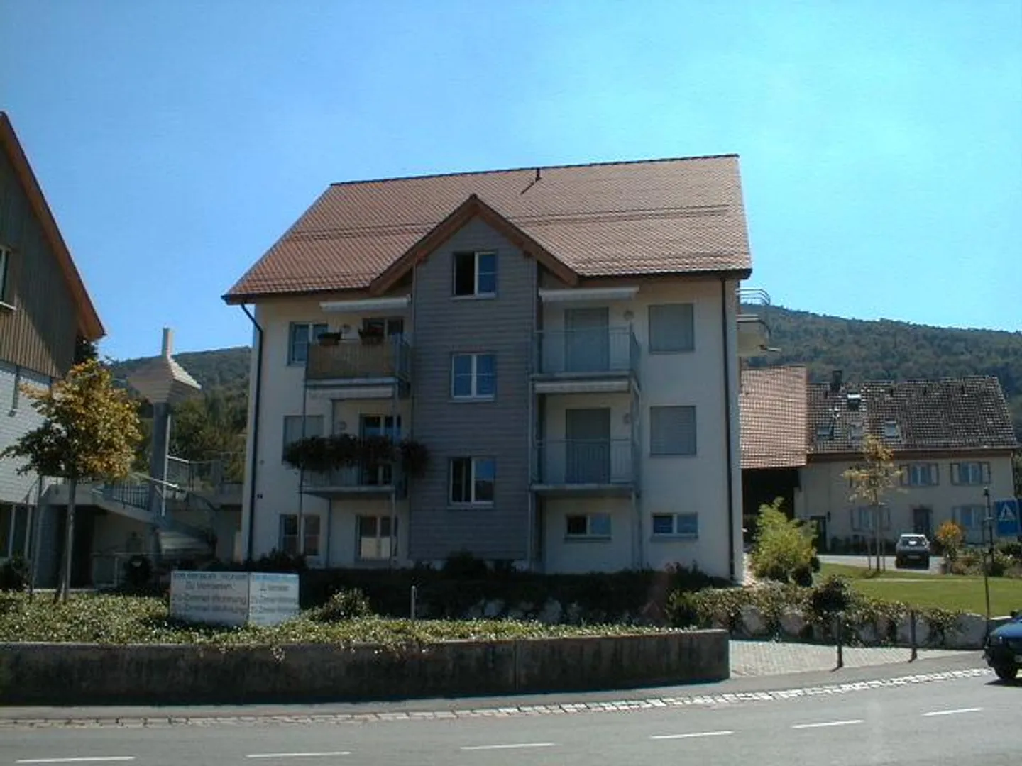 Petit espace de stationnement à louer - Photo 1 sur 1