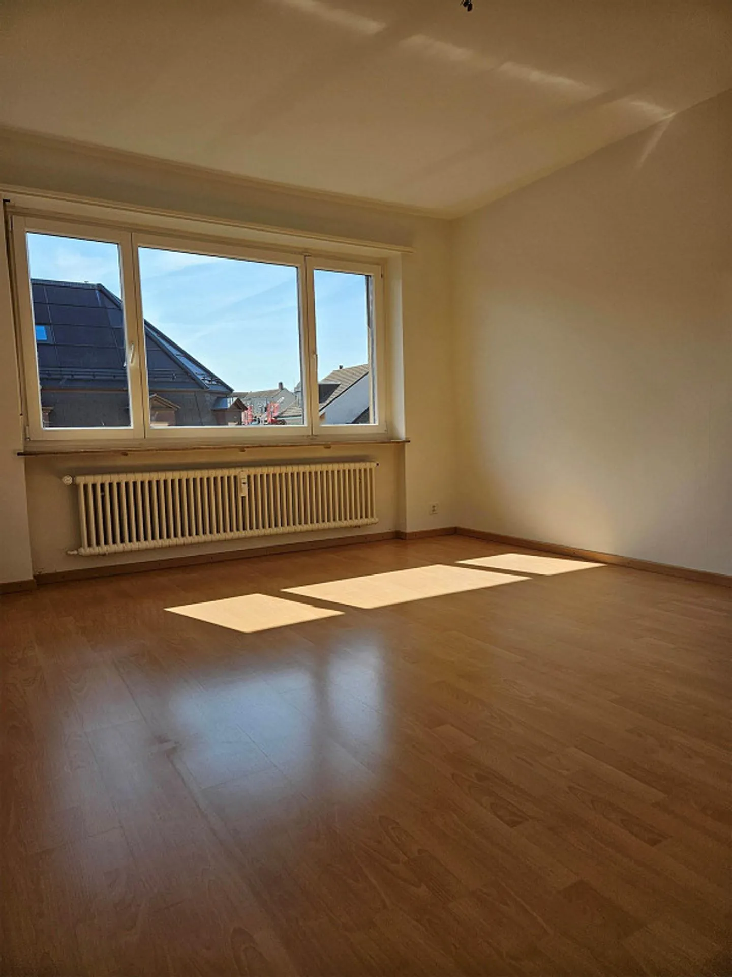 Helle Wohnung mit Terrasse - Foto 3 von 7
