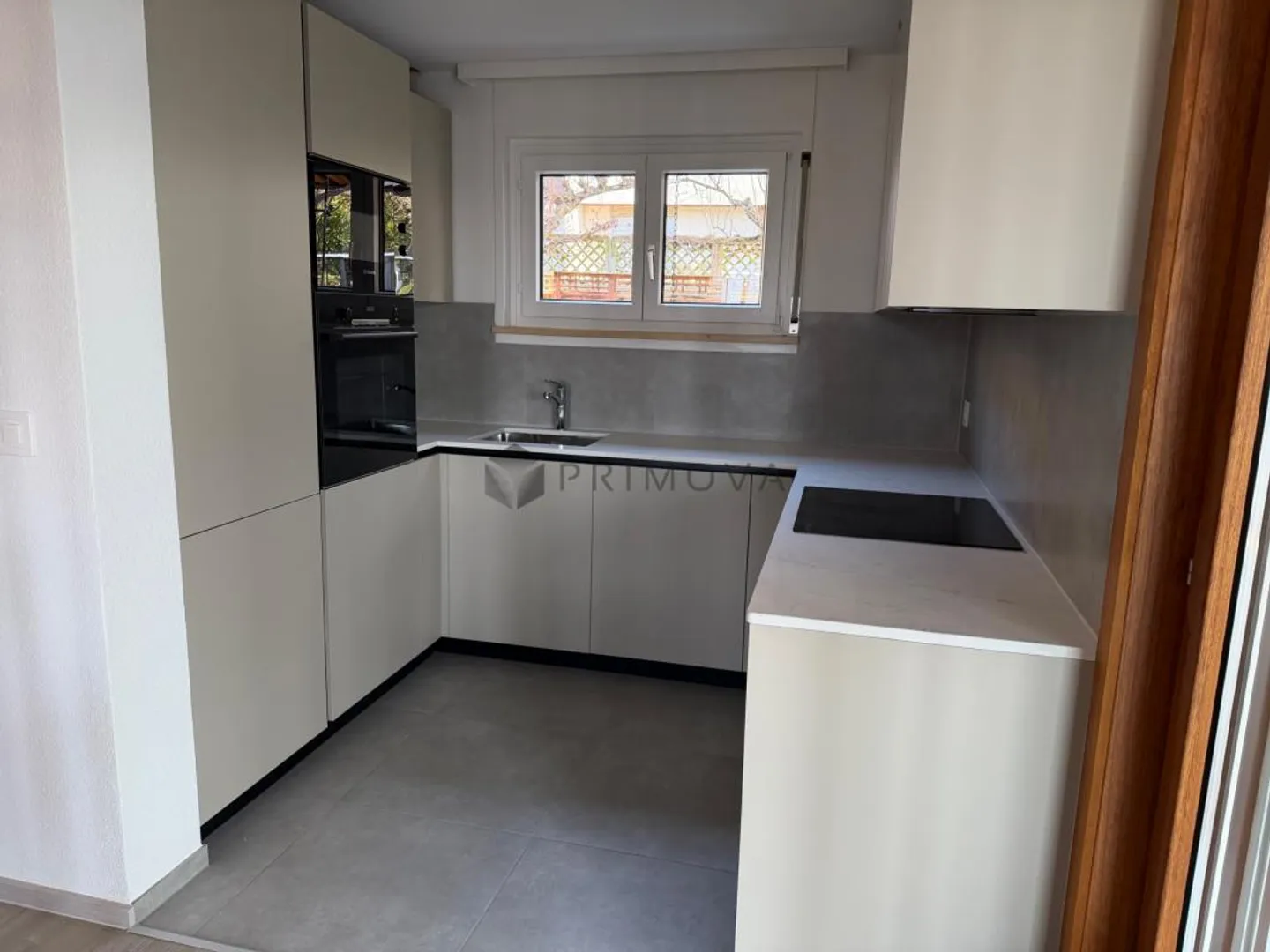 Charming 6.5 Room Single-Family House with Plenty of Space - Photo 2 of 4