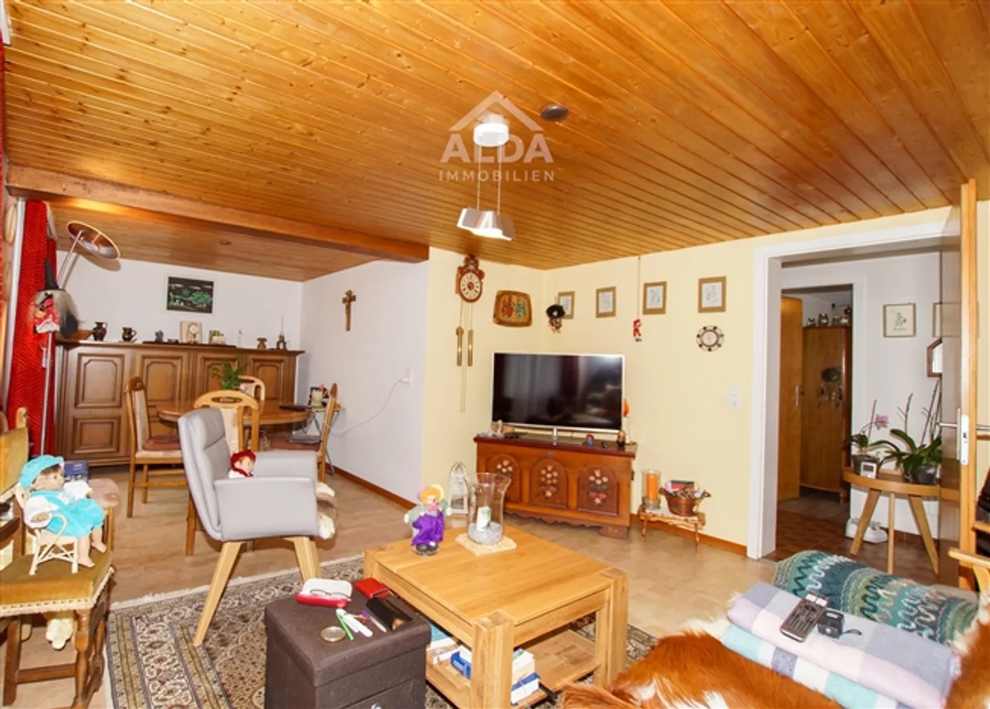 «Einfamilienhaus mit grossem Grundstück an idyllischer Lage» - Foto 4 von 13