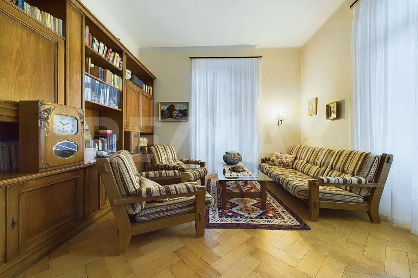 Zeitloser Charme - Elegante Liegenschaft zum Schnäppchenpreis - Foto 8 di 13