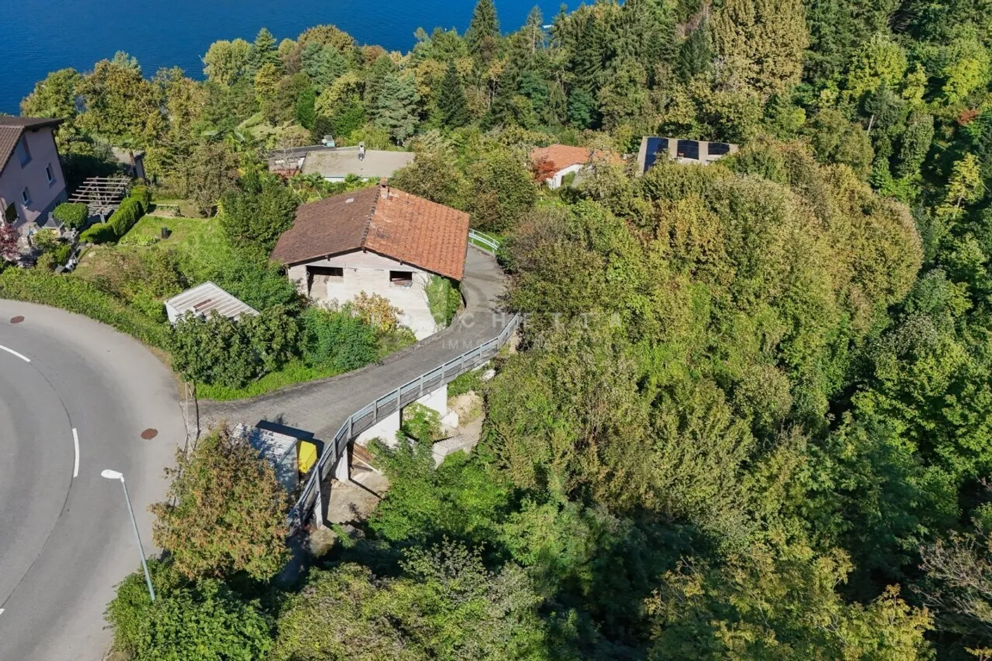 Grundstück inmitten von Grün mit bezauberndem Blick auf den Lago Maggiore - Foto 5 von 7