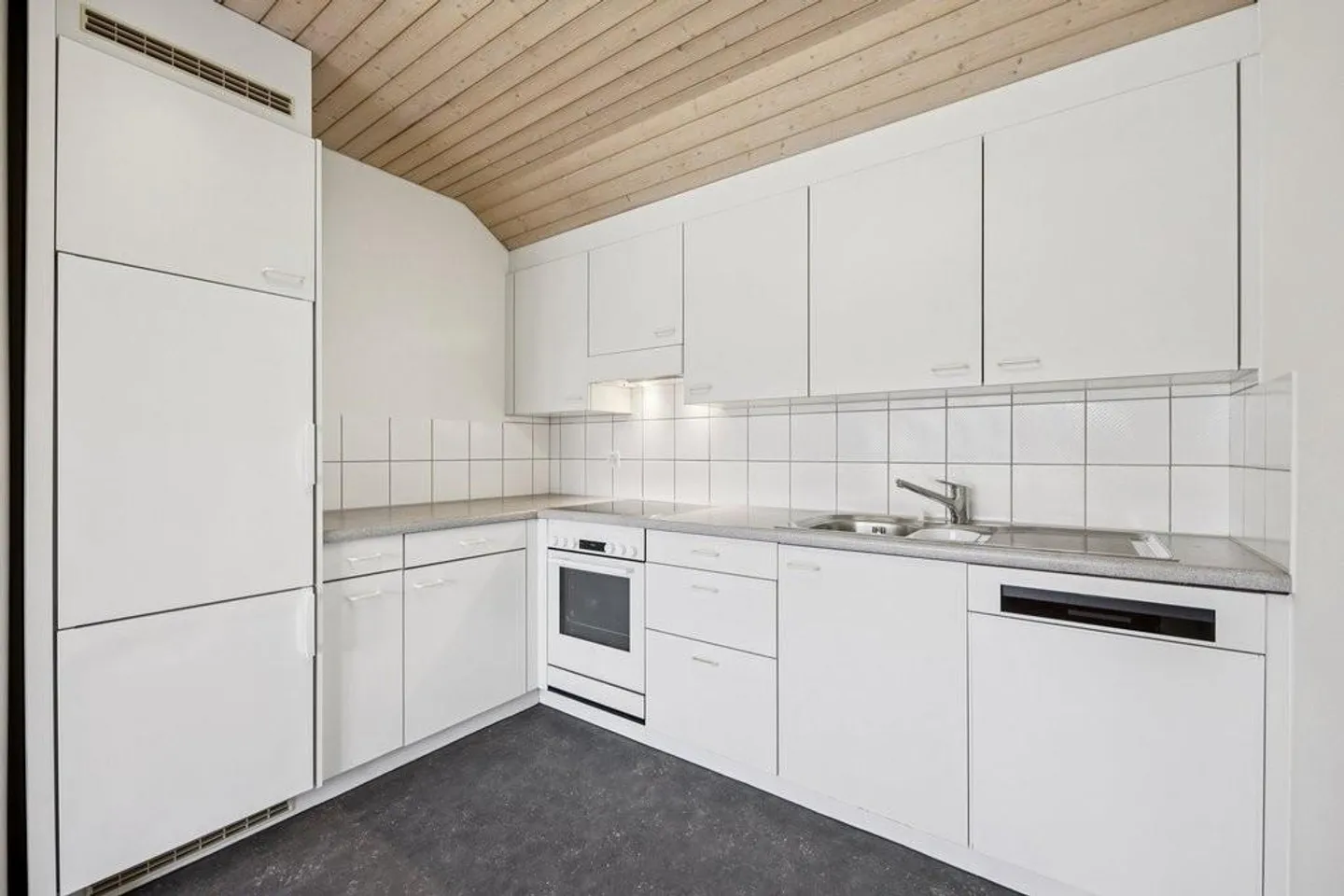 Appartamento accogliente con balcone - Foto 4 di 10