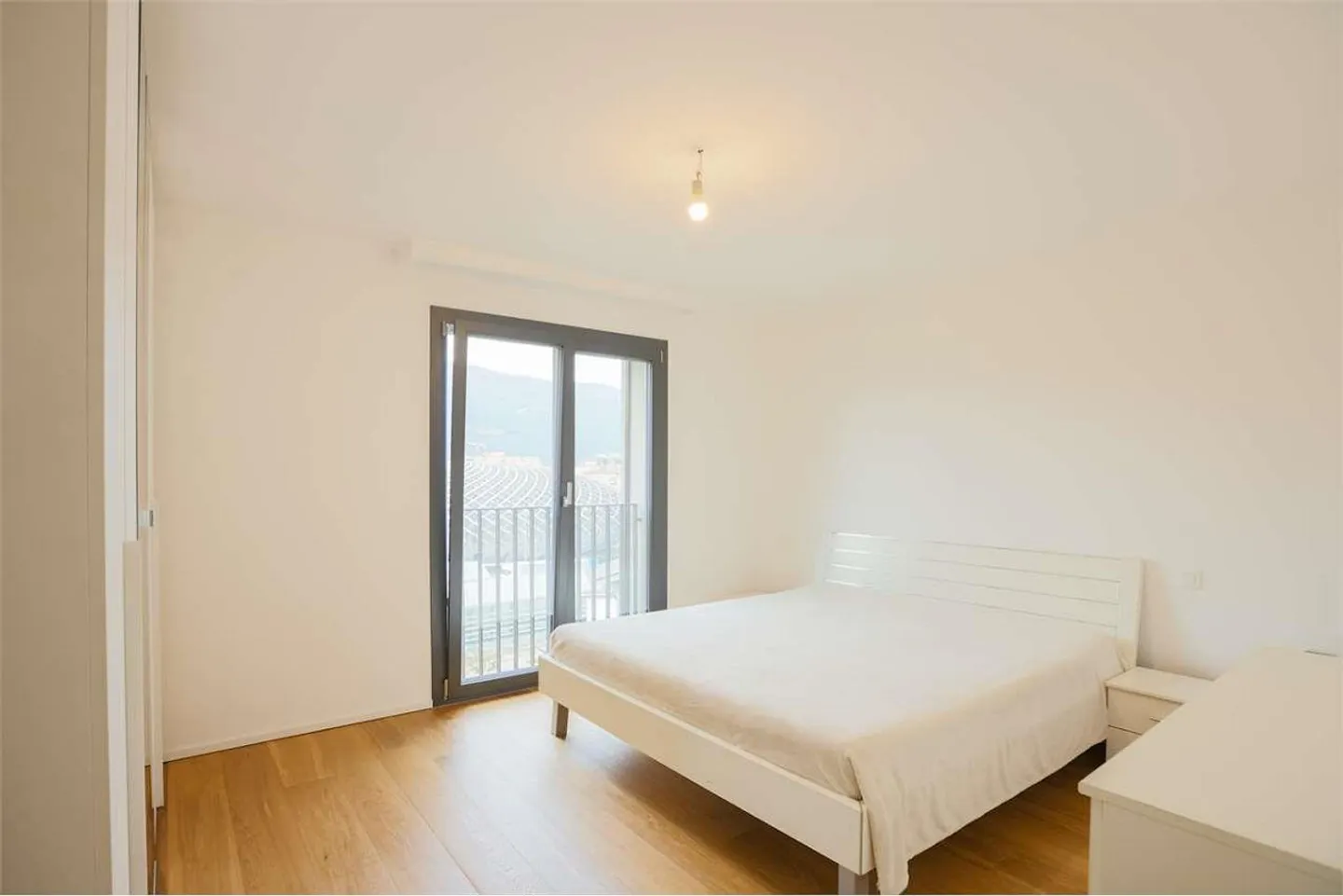 Vacallo 3.5 Zimmer mit bewohnbarem Balkon - Foto 3 von 6