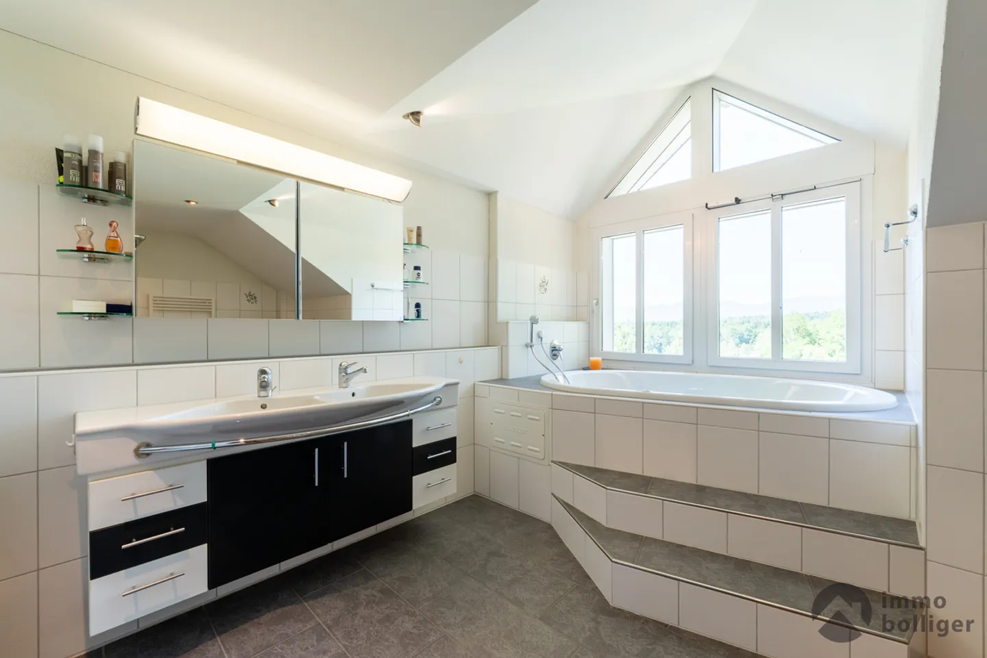 Charming Renovated Farmhouse - Photo 7 of 12