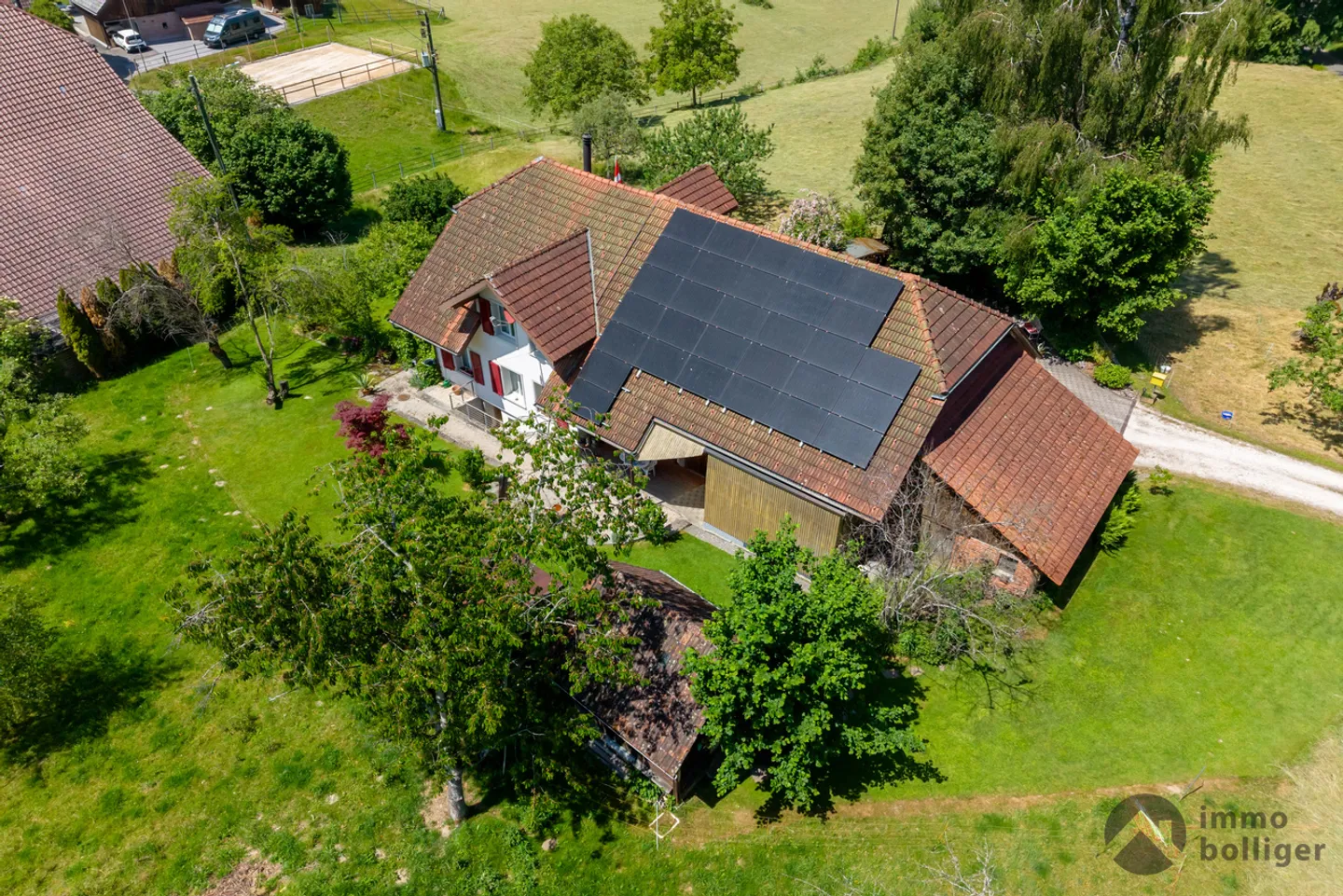 Charming Renovated Farmhouse - Photo 9 of 12