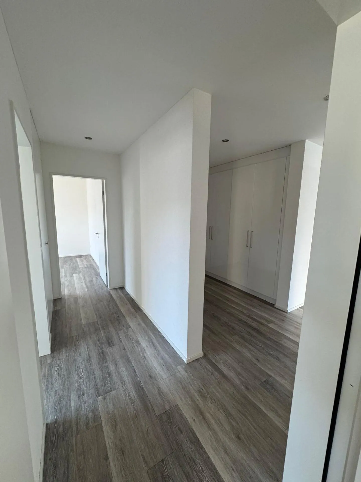Appartamento moderno di 3,5 stanze nel centro del villaggio di Müllheim - Foto 8 di 12