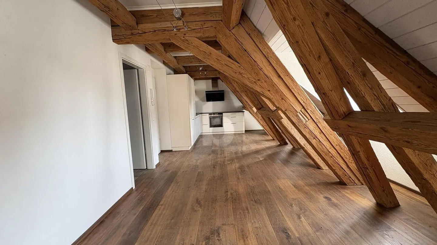 Attique à louer - Photo 4 sur 6