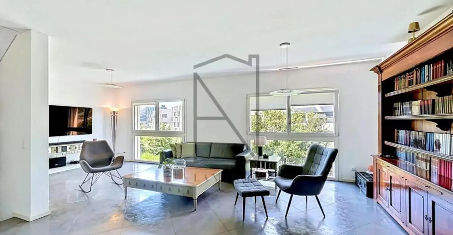 Triplex 5.5 rooms with independent space, close to the lake and EPFL - Photo 6 of 12