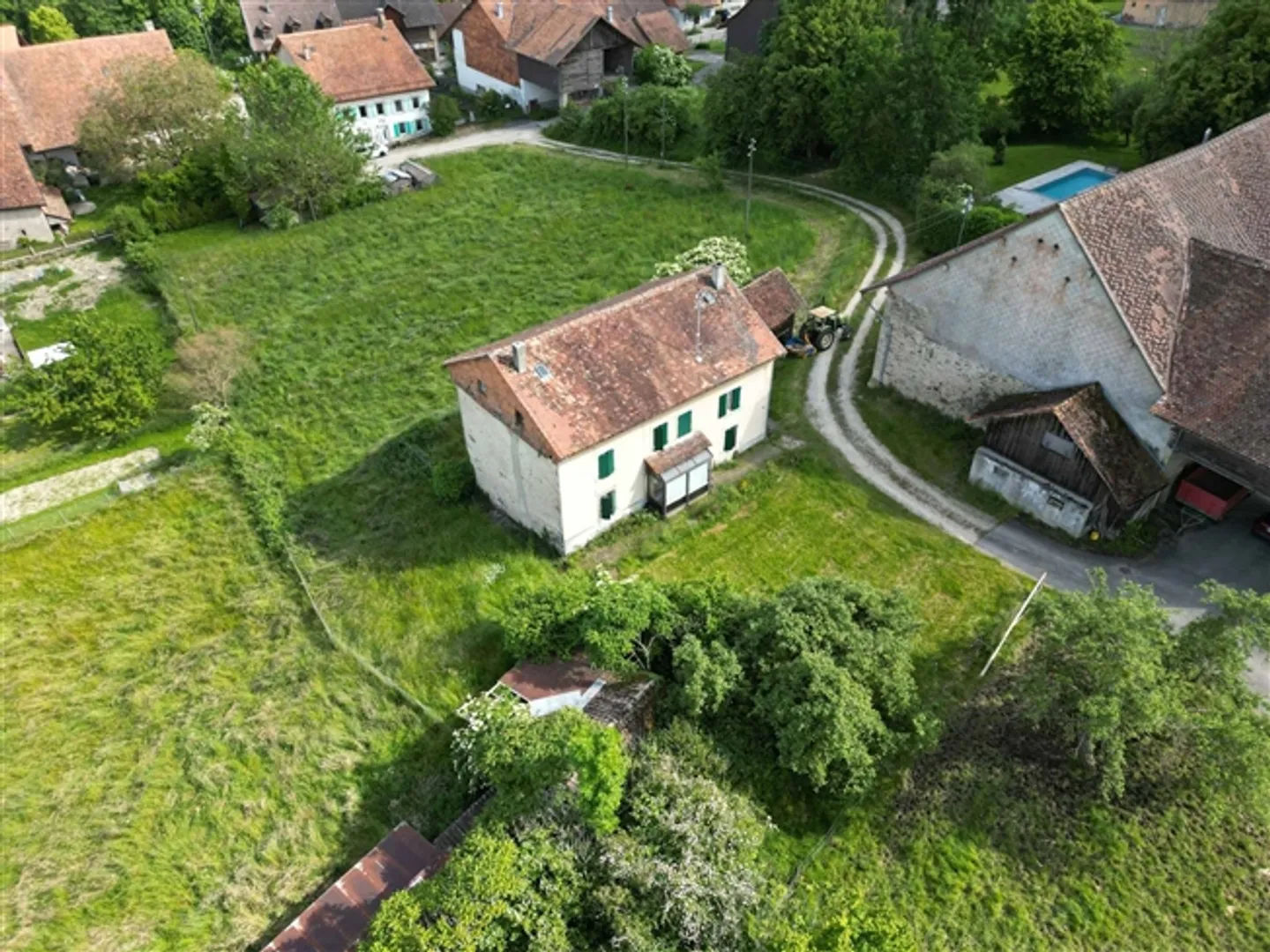 Propriété à convertir en un ou plusieurs appartements - Photo 1 sur 13