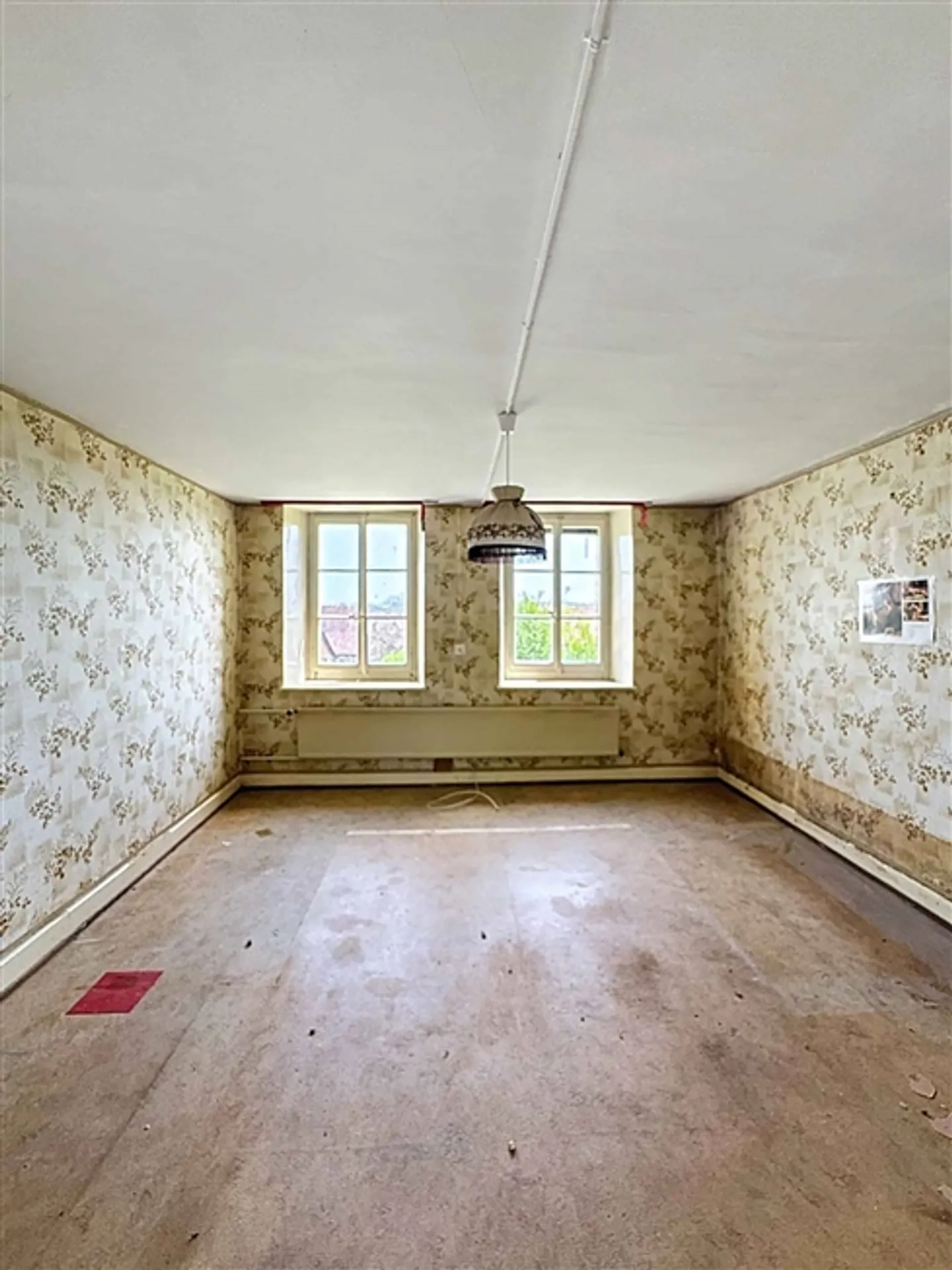 Propriété à convertir en un ou plusieurs appartements - Photo 3 sur 13