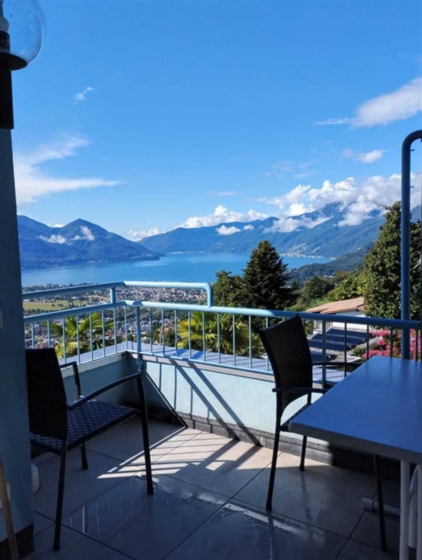 ORSELINA - Appartamento con vista sul lago in vendita - anche per vivere. Secondario - Foto 4 di 20