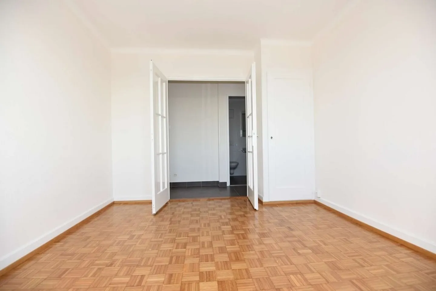 Beaulieu District, nice 2-room apartment - Photo 3 of 10