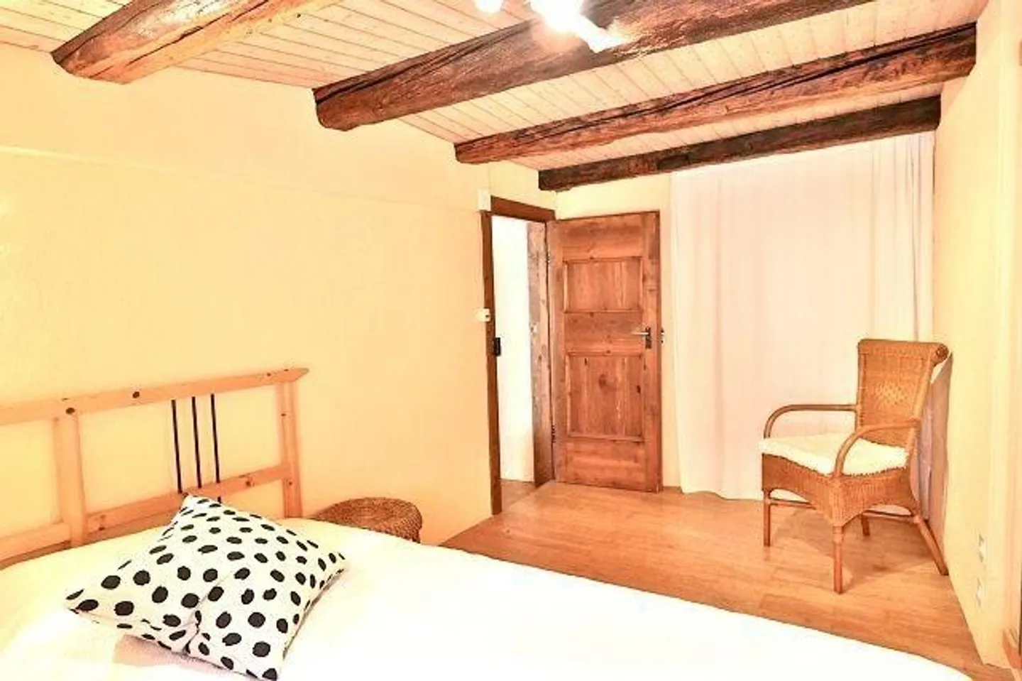 Rustico de 5 1/2 pièces au cœur du village avec un aménagement luxueux - Photo 13 sur 13