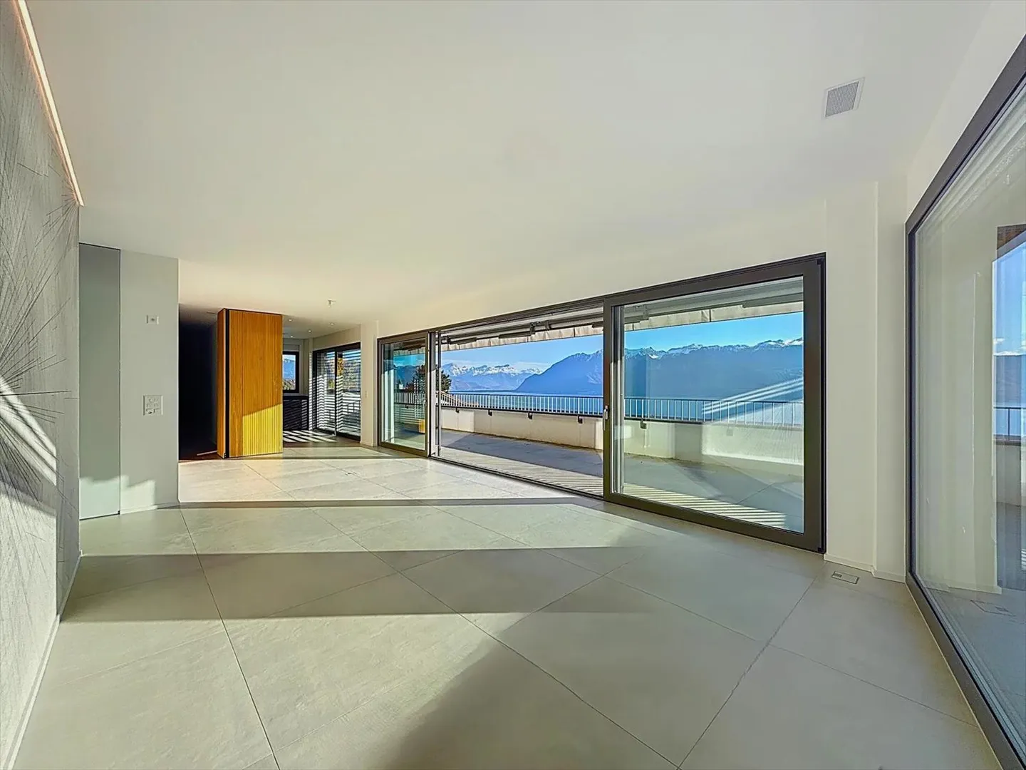 Grandvaux! Vue spectaculaire sur le lac! - Photo 2 sur 11