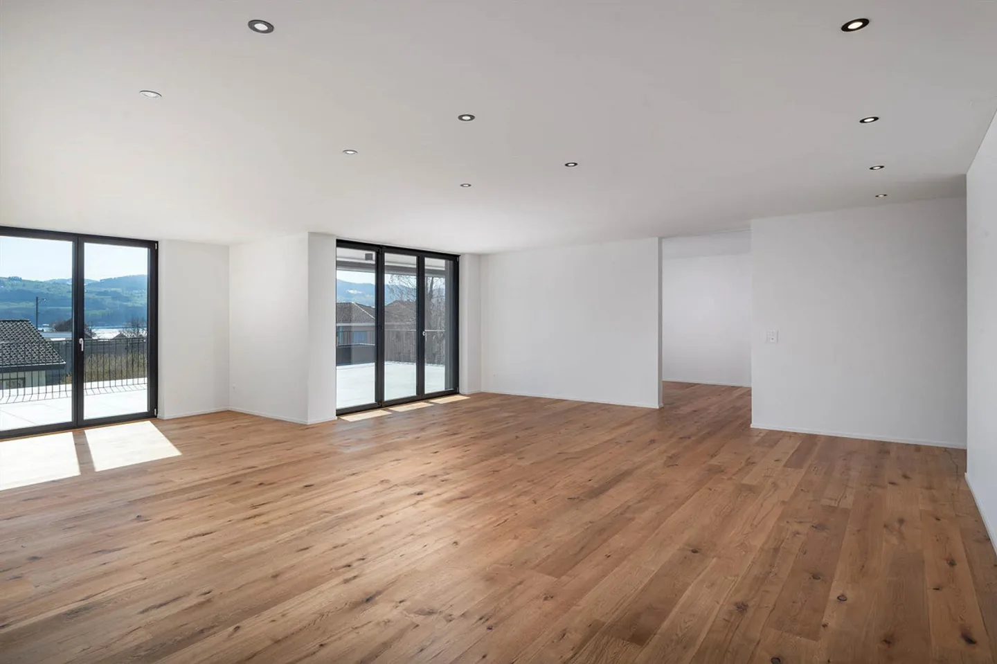 Exclusive and high-quality 4.5-room terrace apartment - Your dream residence with partial lake view in Uerikon - Photo 6 of 18