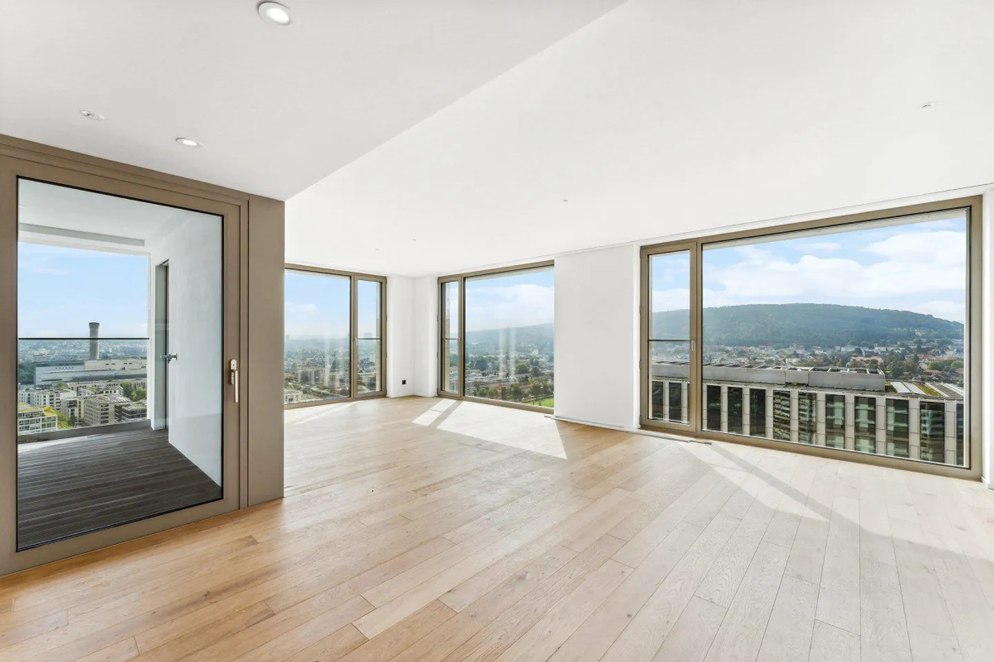 Tower 55 - Modernes Apartment - Foto 1 von 9