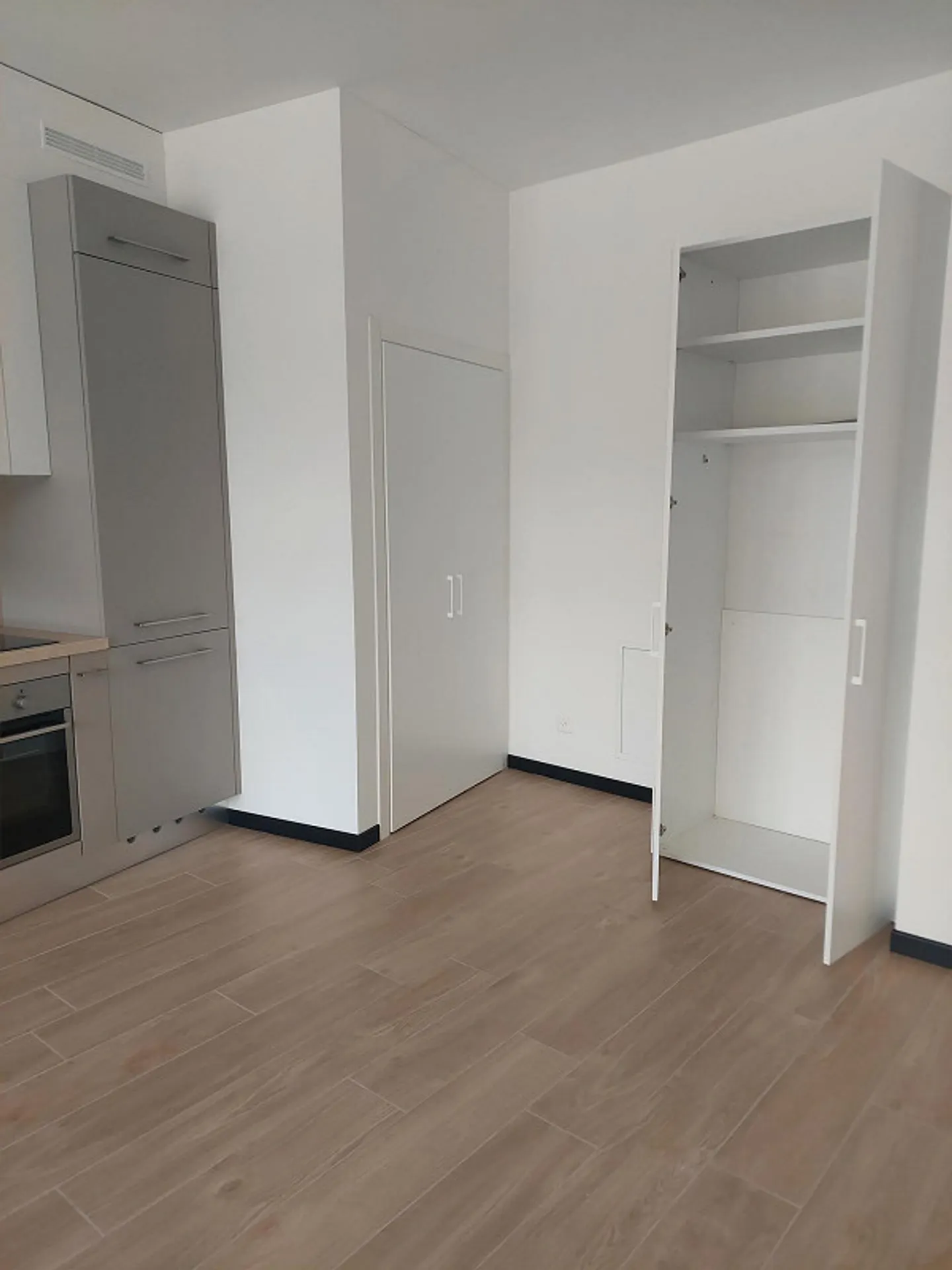 RECHERCHE UN LOCATAIRE POUR UN APPARTEMENT DANS UN QUARTIER CALME - Photo 8 sur 19