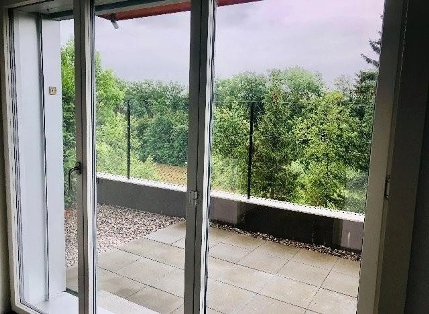 BEL APPARTAMENTO DI 3.5 STANZE! - Foto 3 di 11