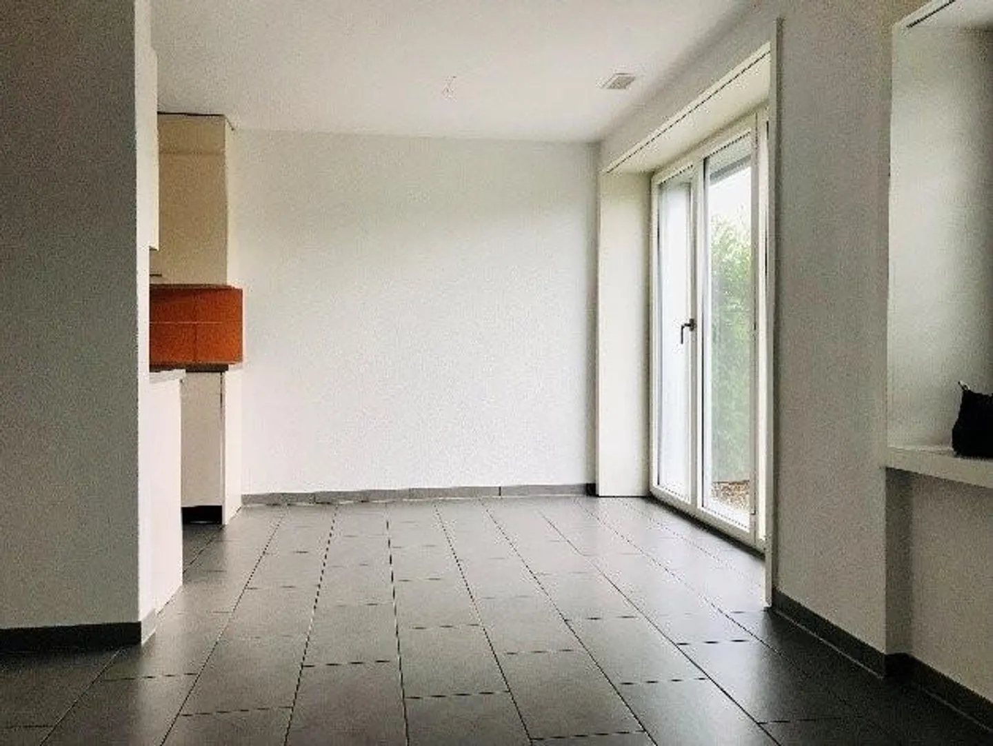 BEL APPARTAMENTO DI 3.5 STANZE! - Foto 5 di 11