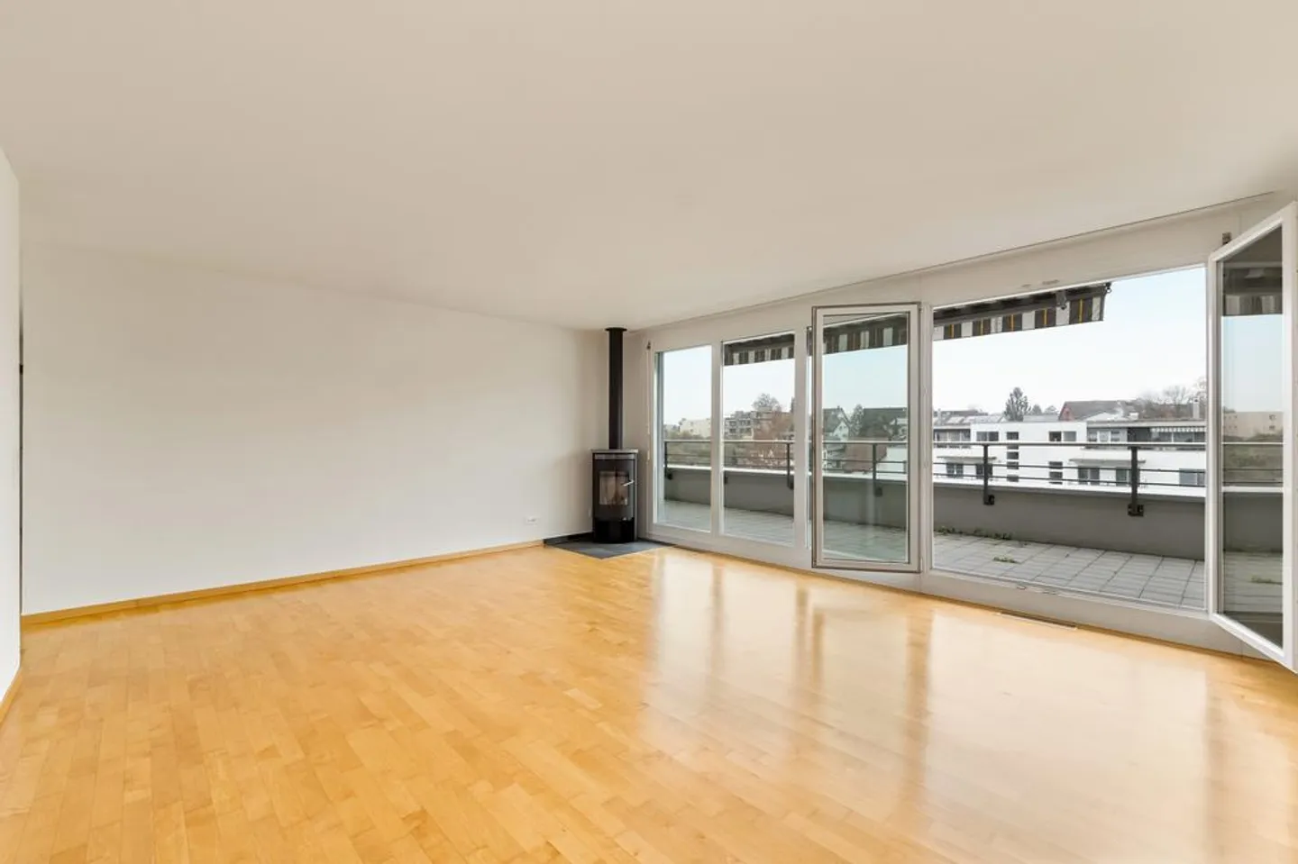3.5-room penthouse apartment with spacious terrace in Bülach - Photo 4 of 6