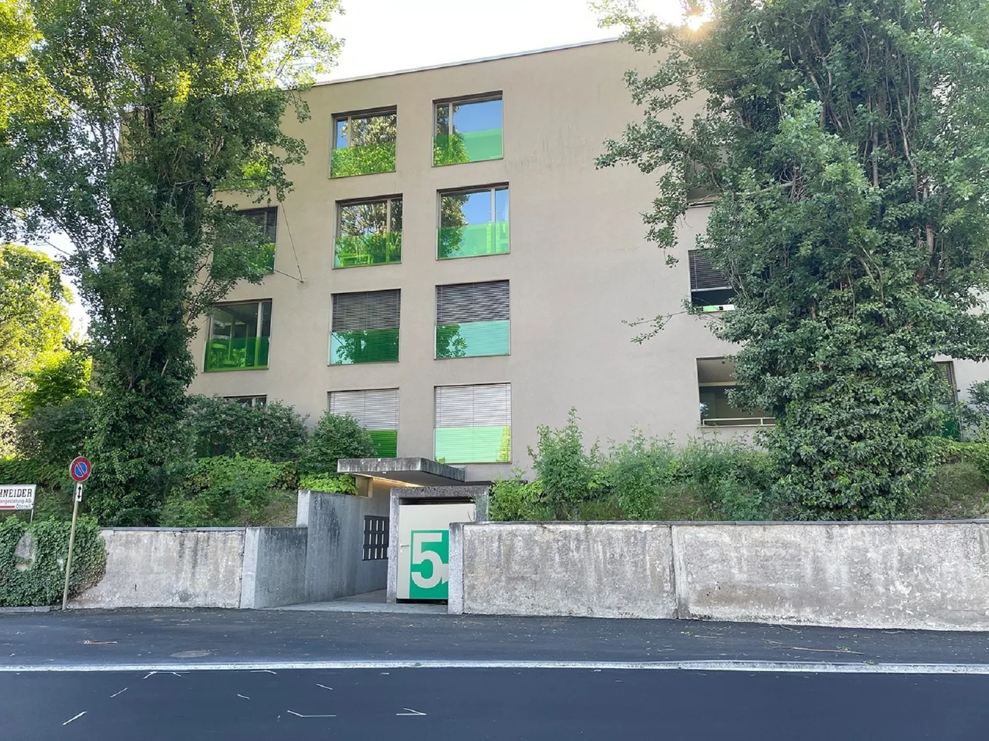 Appartamento moderno con balcone - Foto 9 di 9