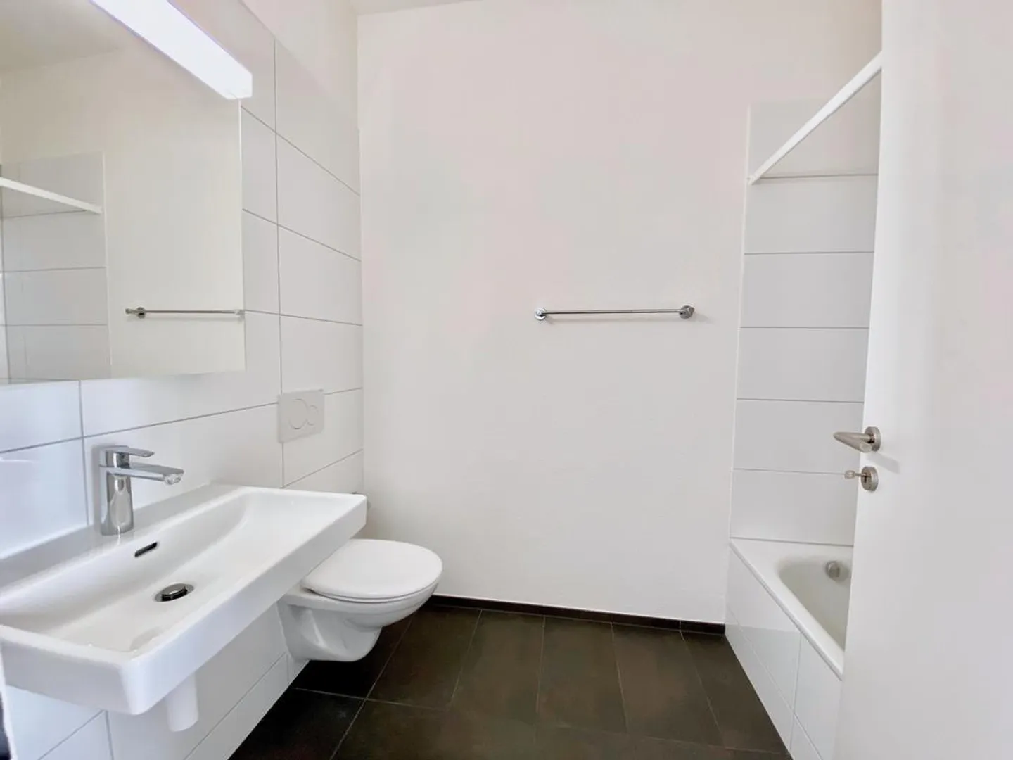 Ihr neues Zuhause - helles, modern ausgestattetes Einfamilienhaus - Foto 4 von 9