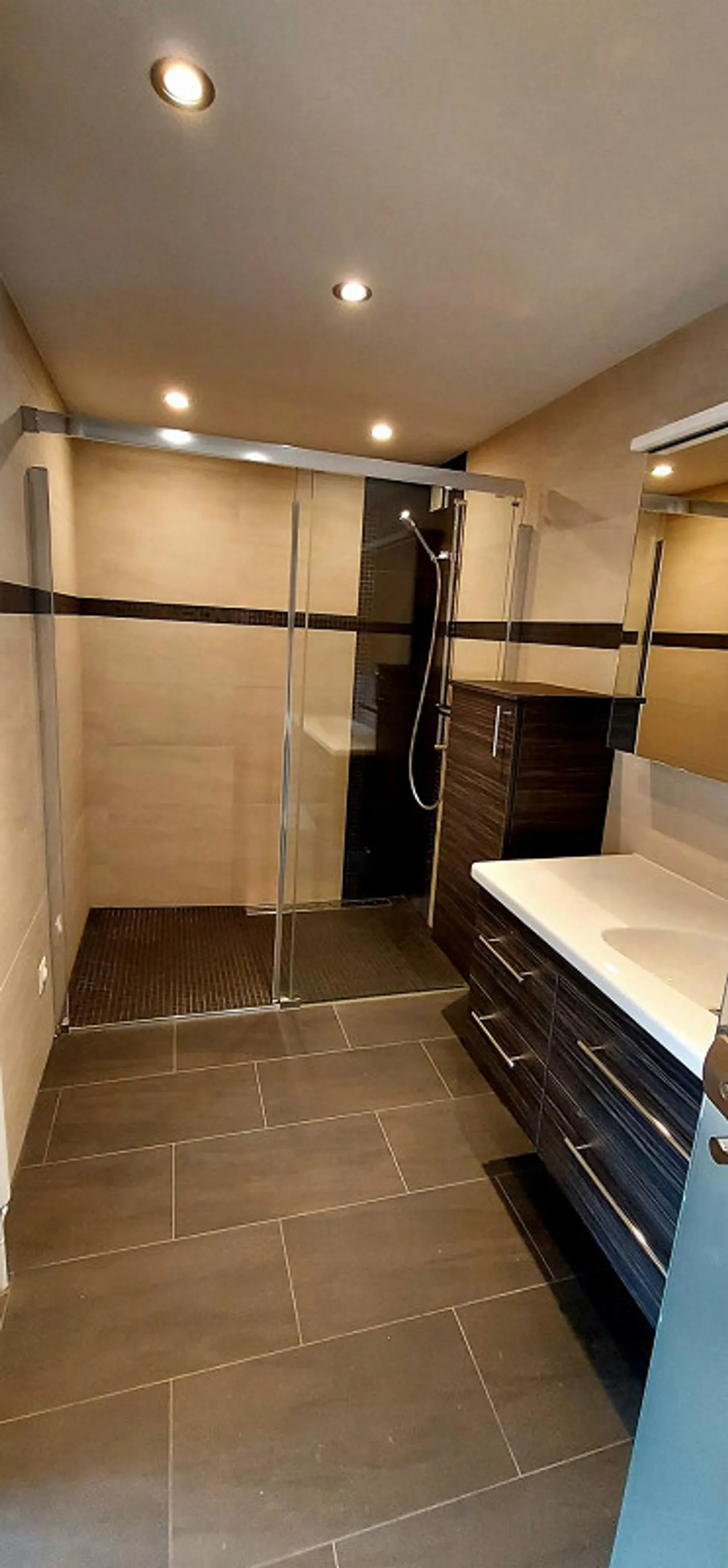 Il tuo appartamento, il tuo paradiso ai piedi del Wartenberg Muttenz - Foto 11 di 15