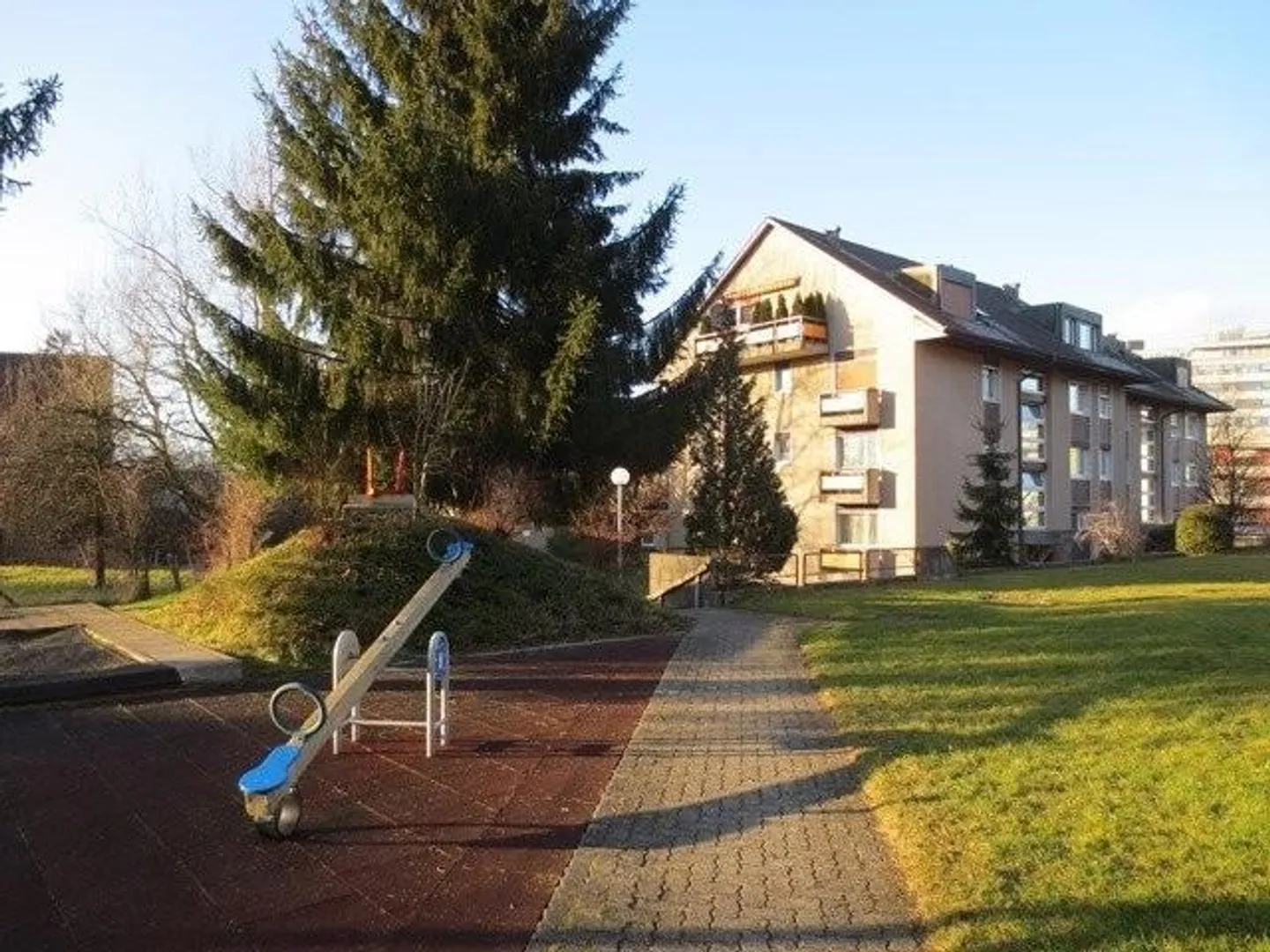 Welcome to Langenthal - here begins your new chapter - Photo 2 of 9