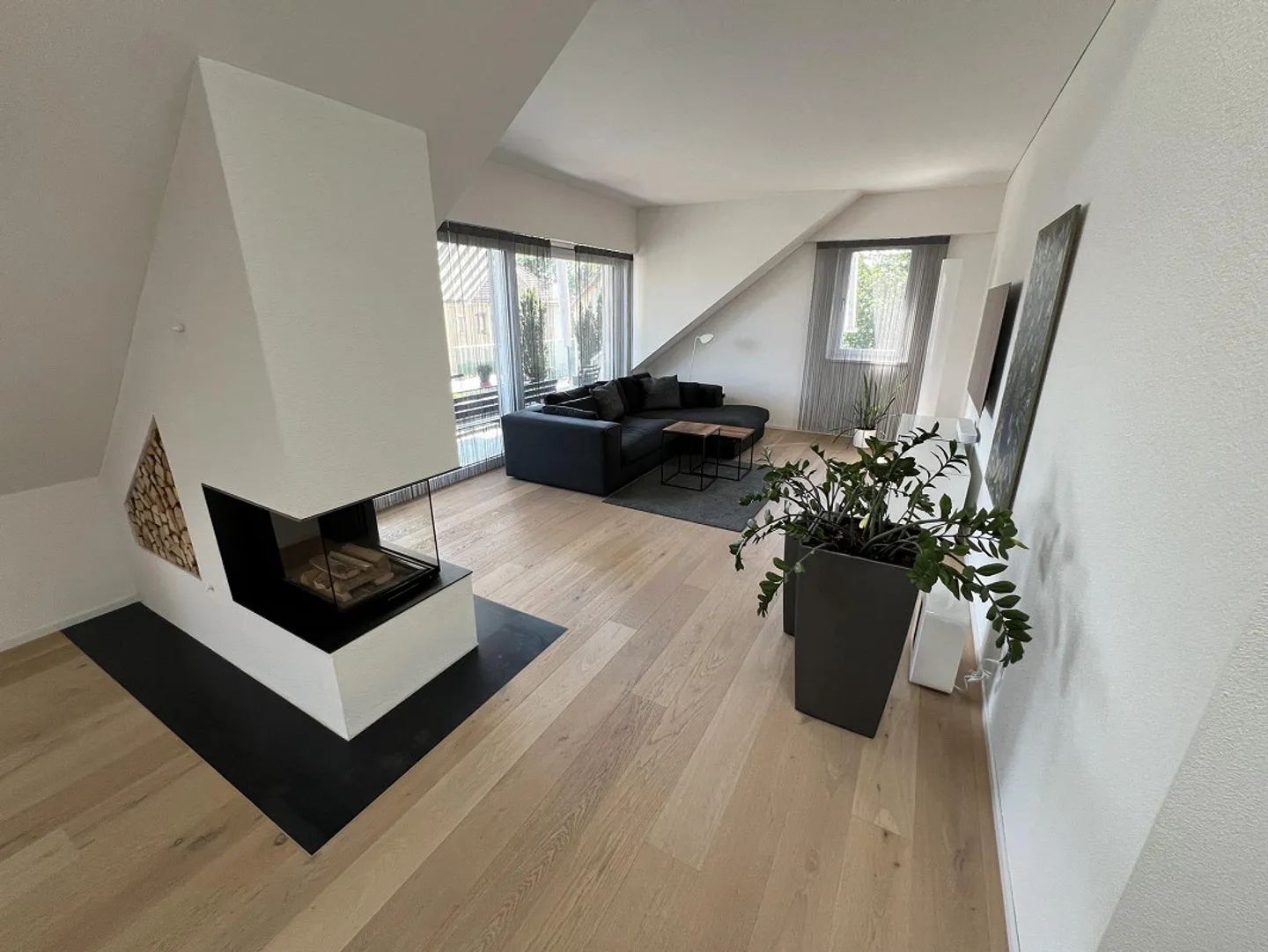 Sunny, quiet and spacious living with terrace - Photo 3 of 25
