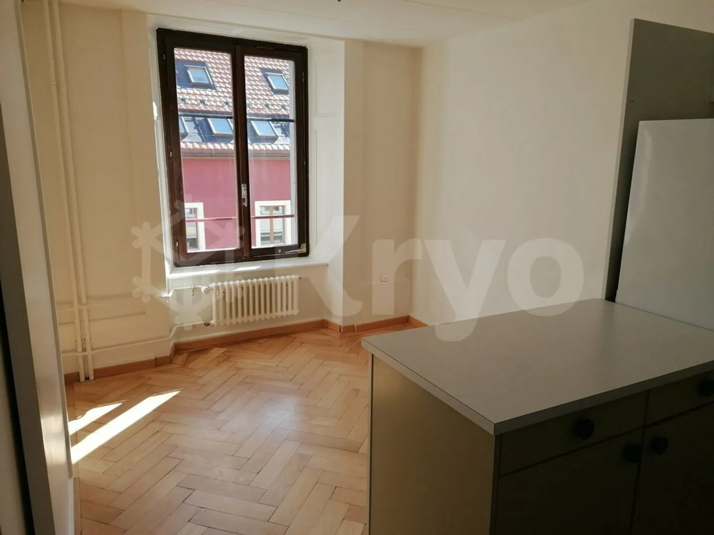 23 College Street, Apartment 4 1/2 rooms - Photo 2 of 8