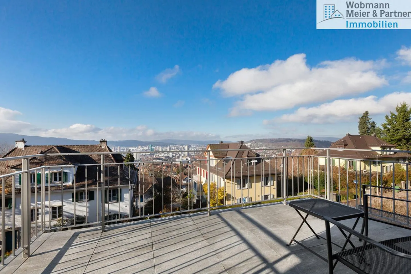 Exclusive Detached House in a Privileged Location - Photo 1 of 12