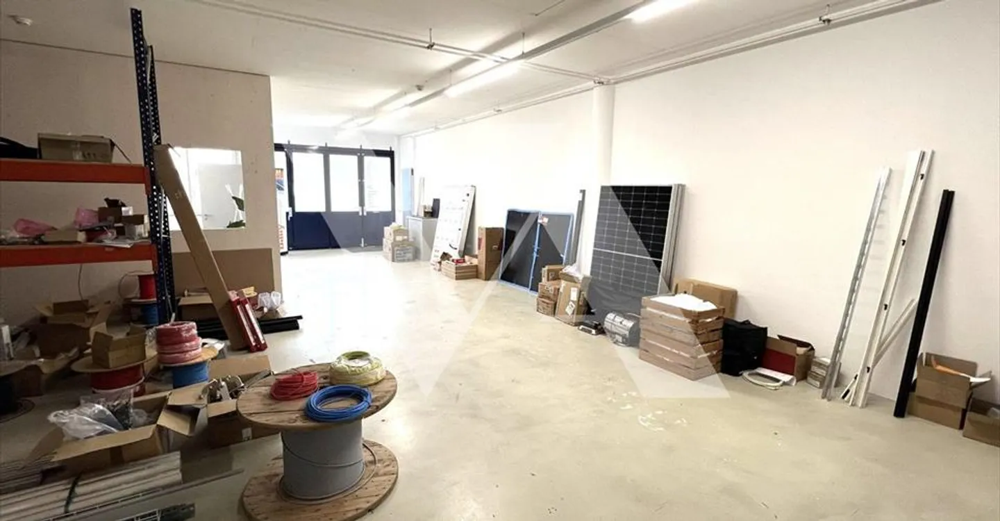 Office space for rent - Photo 4 of 8