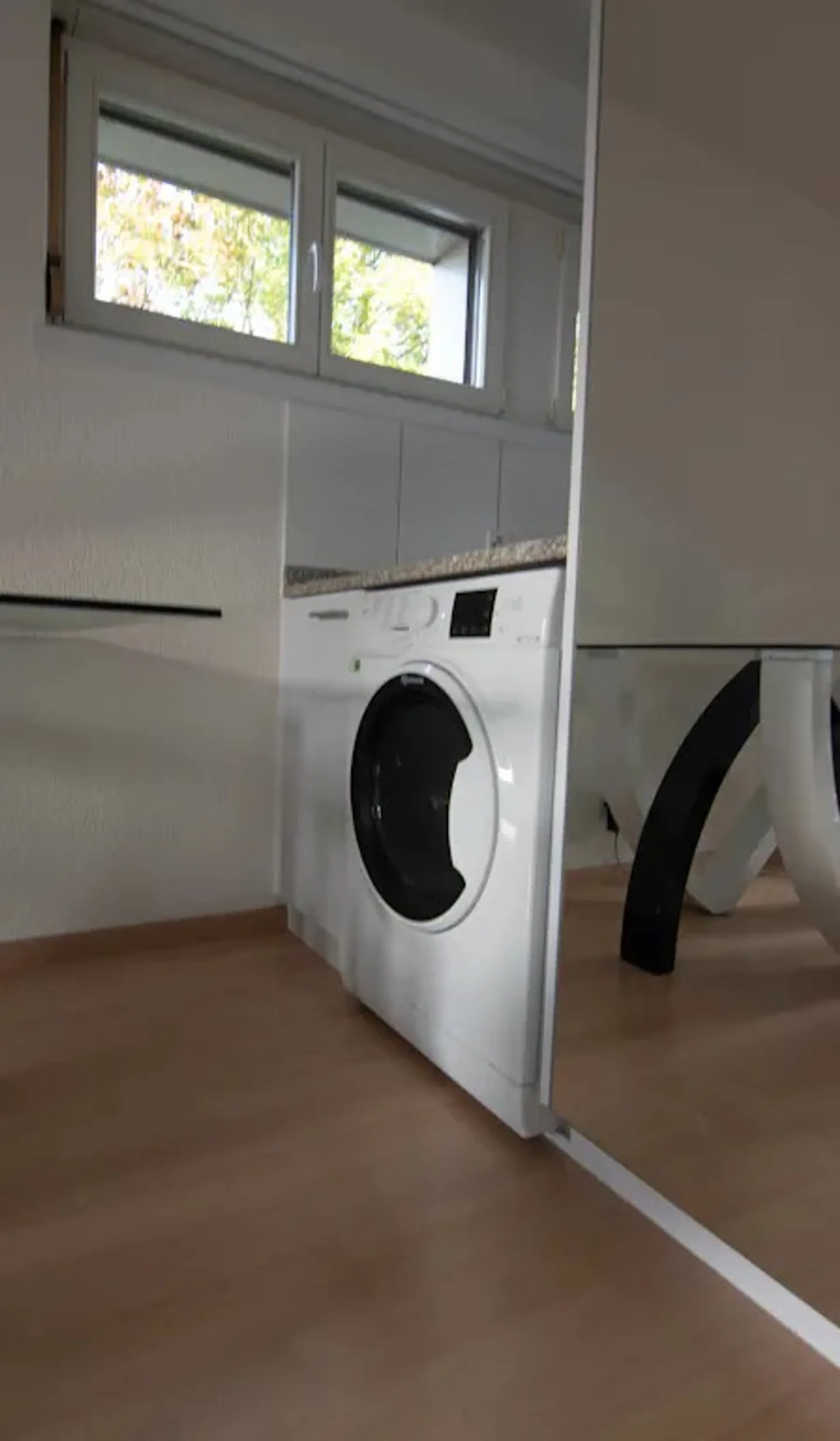Furnished apartment in Dällikon, Zurich - 1.5 rooms * wind-protected balcony * cellar - Photo 9 of 10