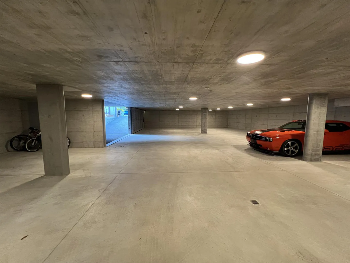 Covered parking area Campagnola Vairano - Photo 3 of 8