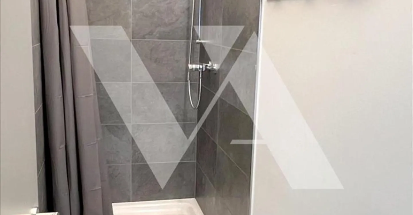 Office space for rent - Photo 3 of 8