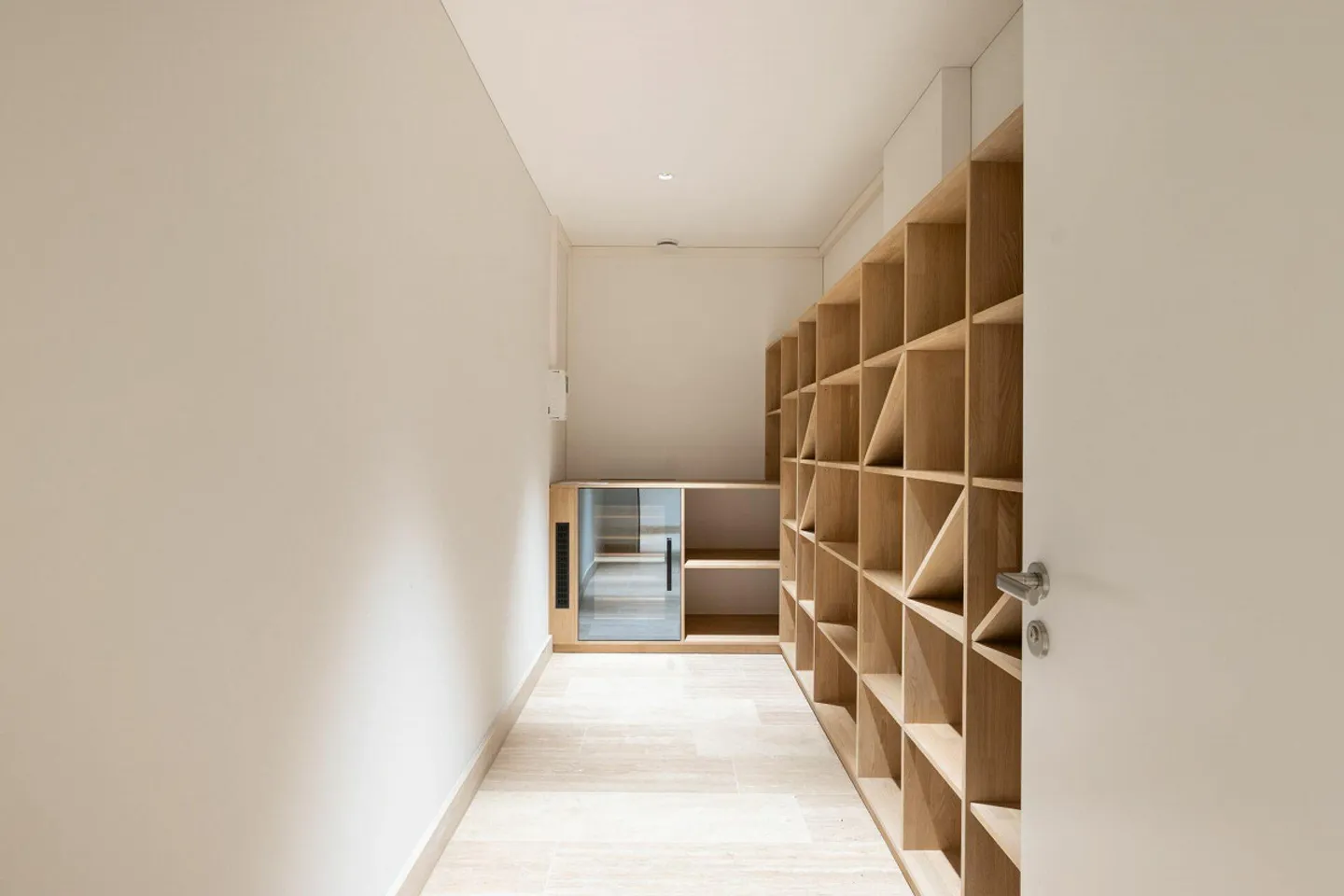 Exclusive city apartment in the midst of a private park landscape - Photo 17 of 21