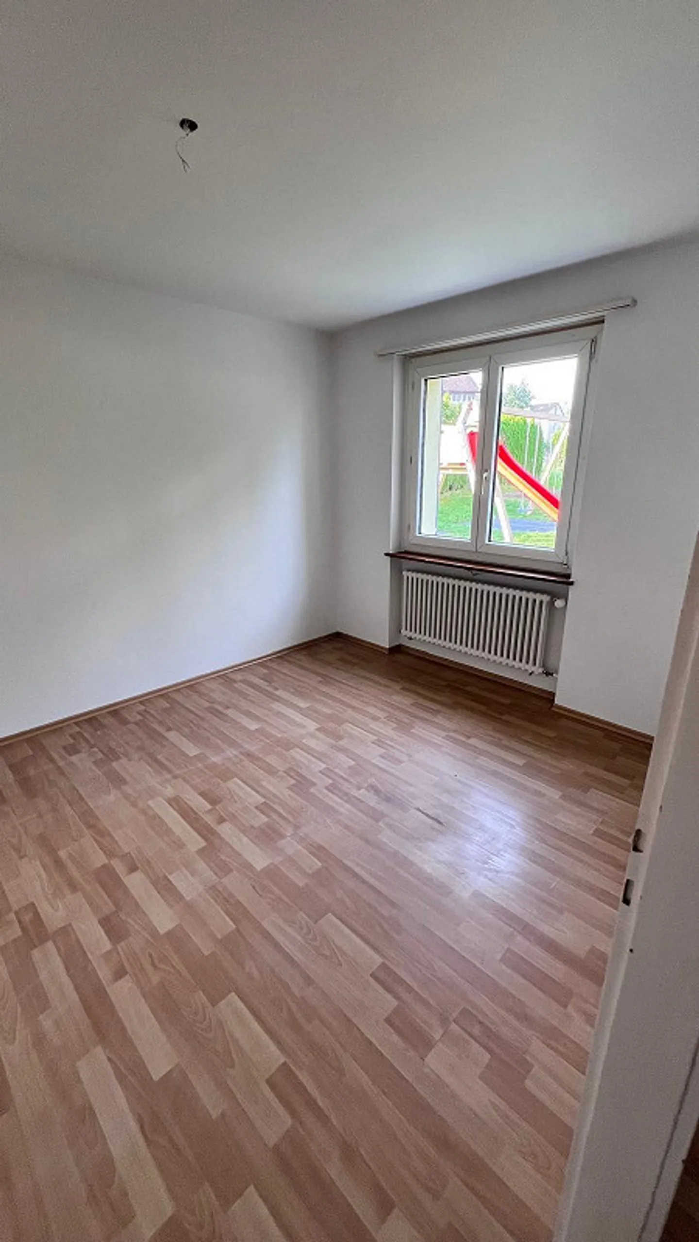 Appealing 3-room apartment in a border location - Photo 6 of 8