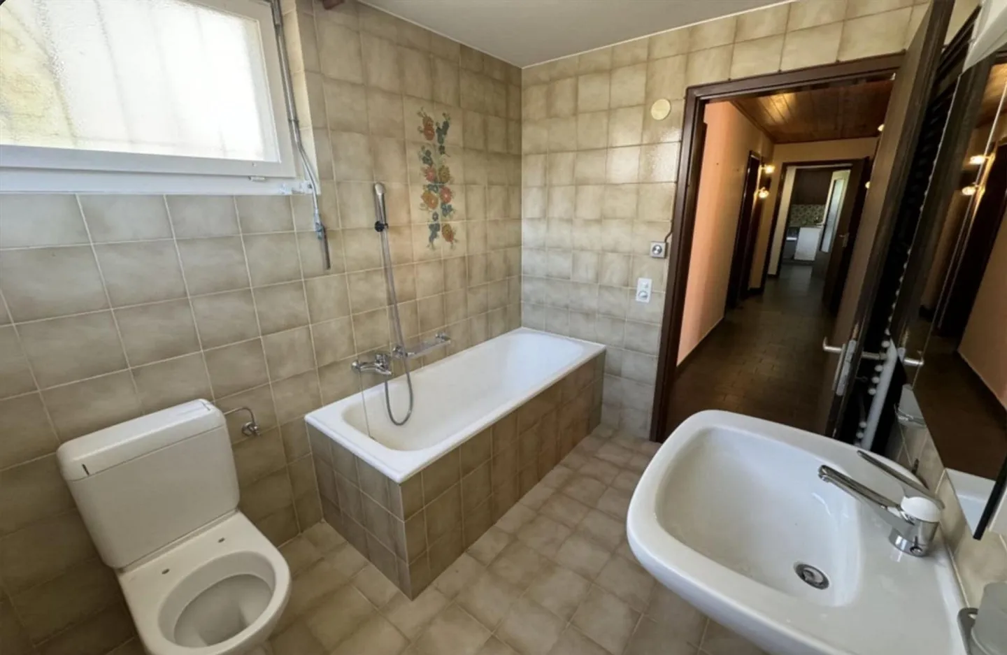 Charmantes Einfamilienhaus mit Bergsicht - Foto 9 von 13