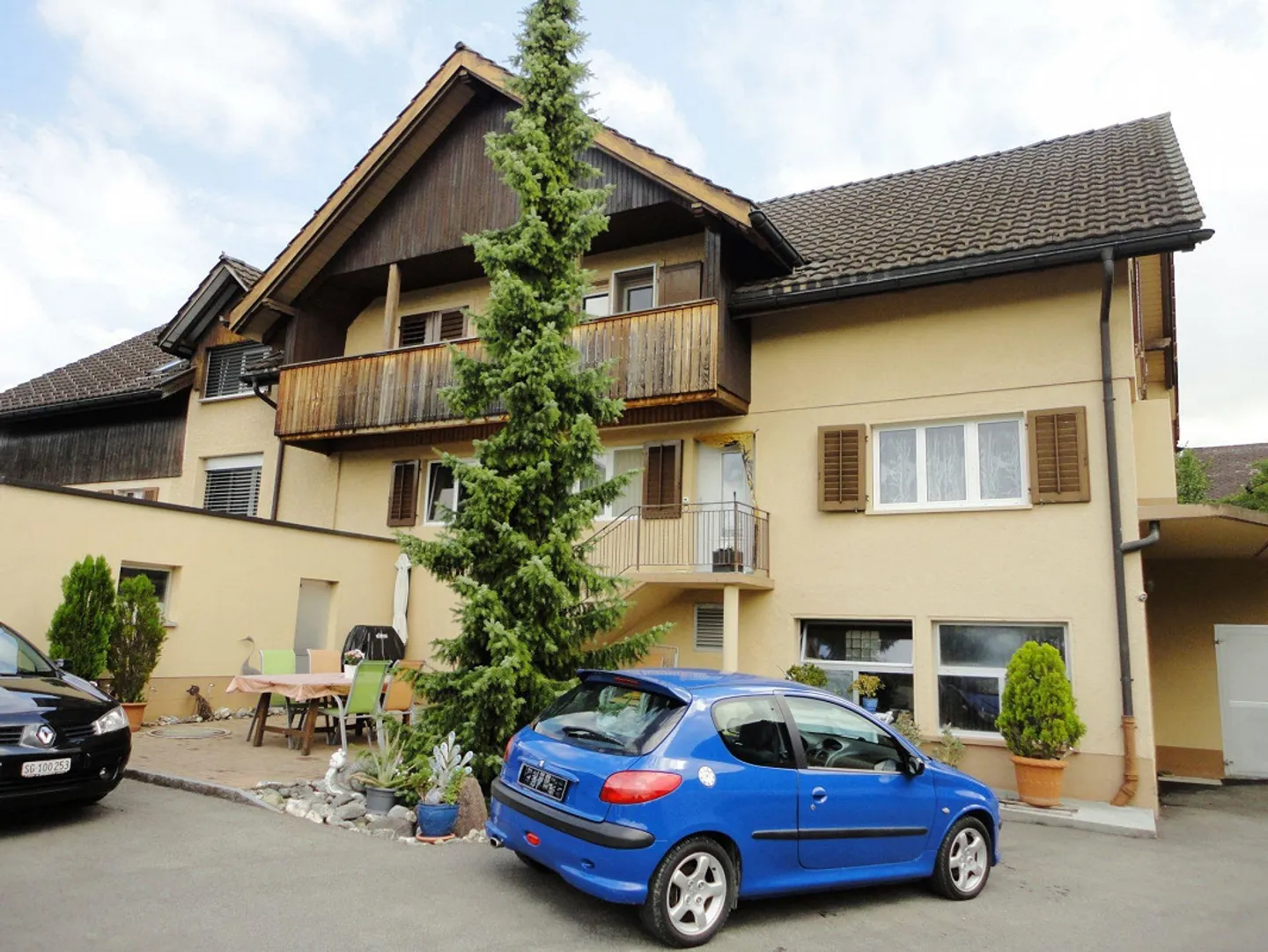 Appartement spacieux de 5,5 pièces sur un étage - Photo 1 sur 12