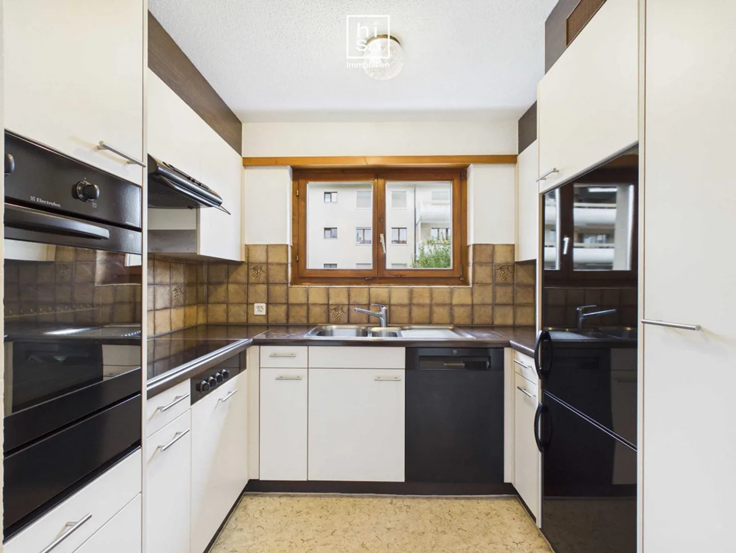 Geräumige Wohnung mit grossem Balkon - Foto 4 von 8