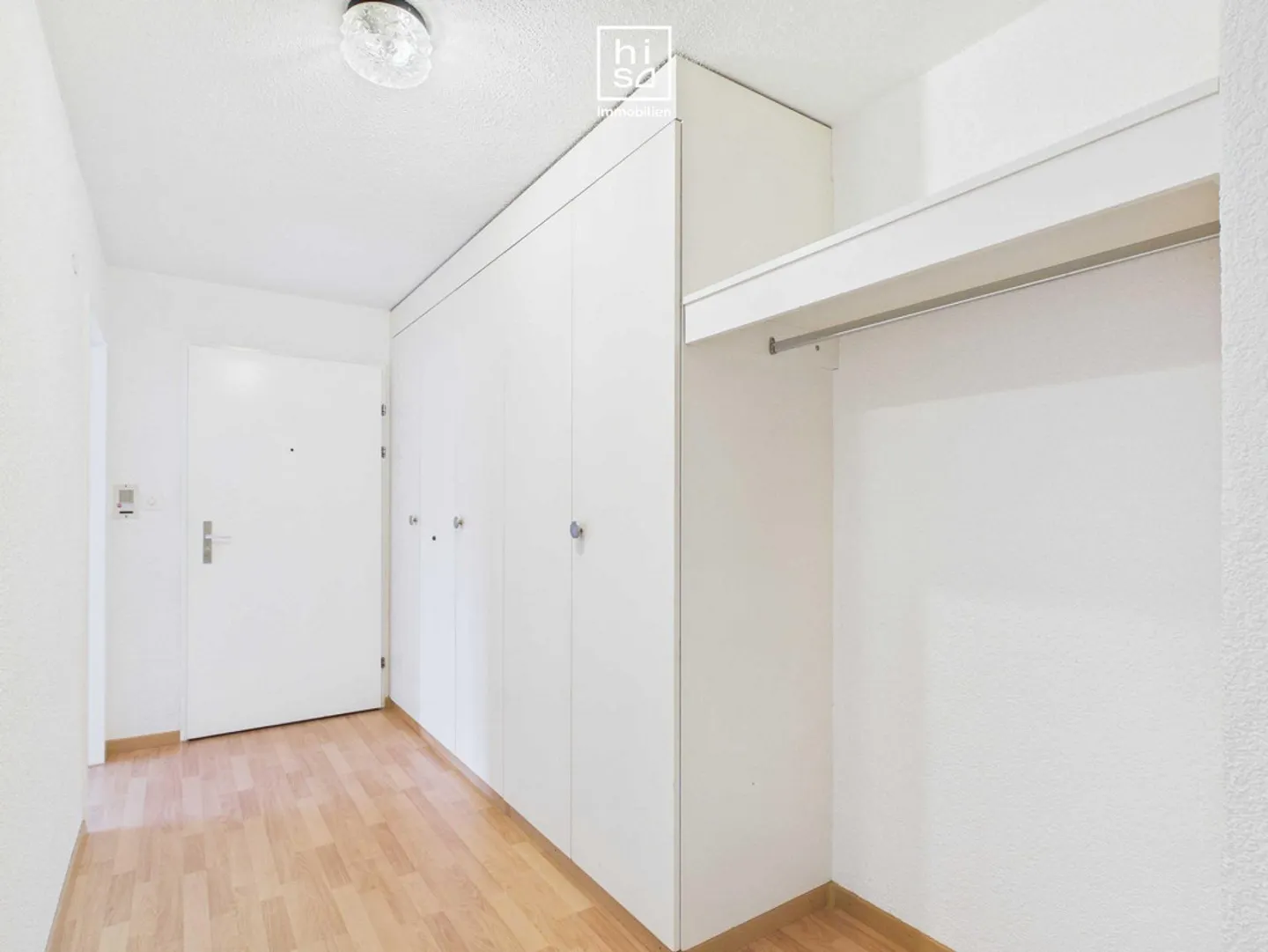Geräumige Wohnung mit grossem Balkon - Foto 6 von 8