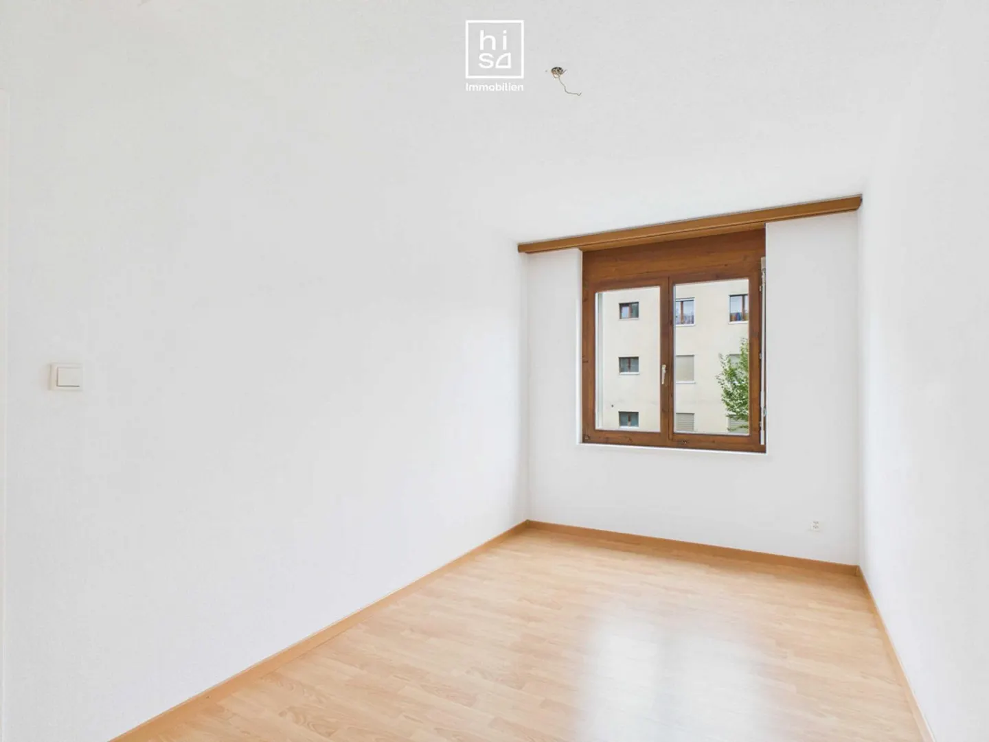 Geräumige Wohnung mit grossem Balkon - Foto 8 von 8