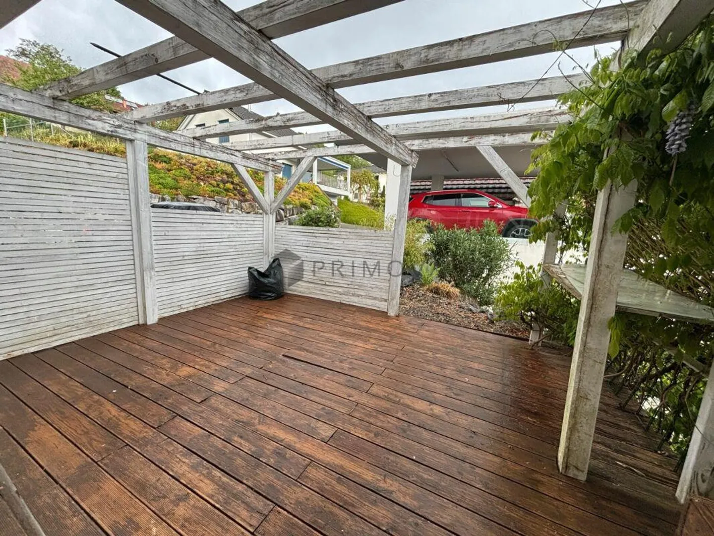 Vivez dans le vert, cette maison avec une vue imprenable cherche son égal ! - Photo 10 sur 12