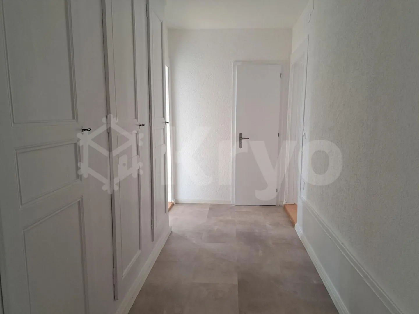 APARTMENT 3 ROOMS UPPER GROUND FLOOR 90 M2 RENOVATED - Photo 6 of 8