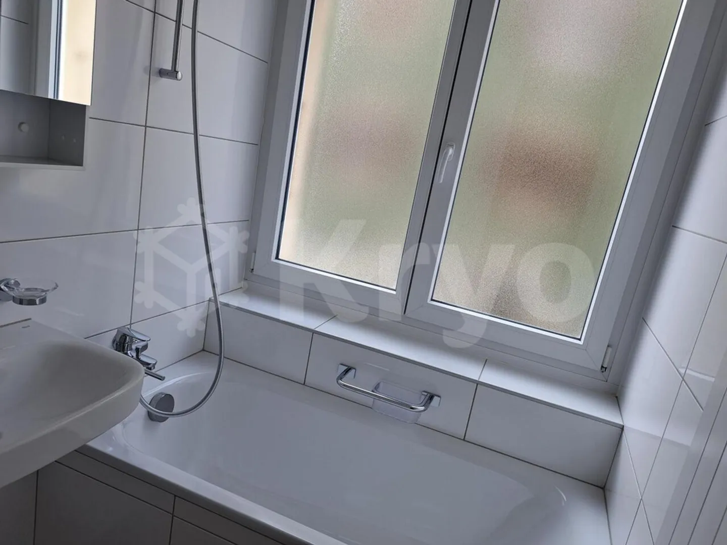 APARTMENT 3 ROOMS UPPER GROUND FLOOR 90 M2 RENOVATED - Photo 7 of 8