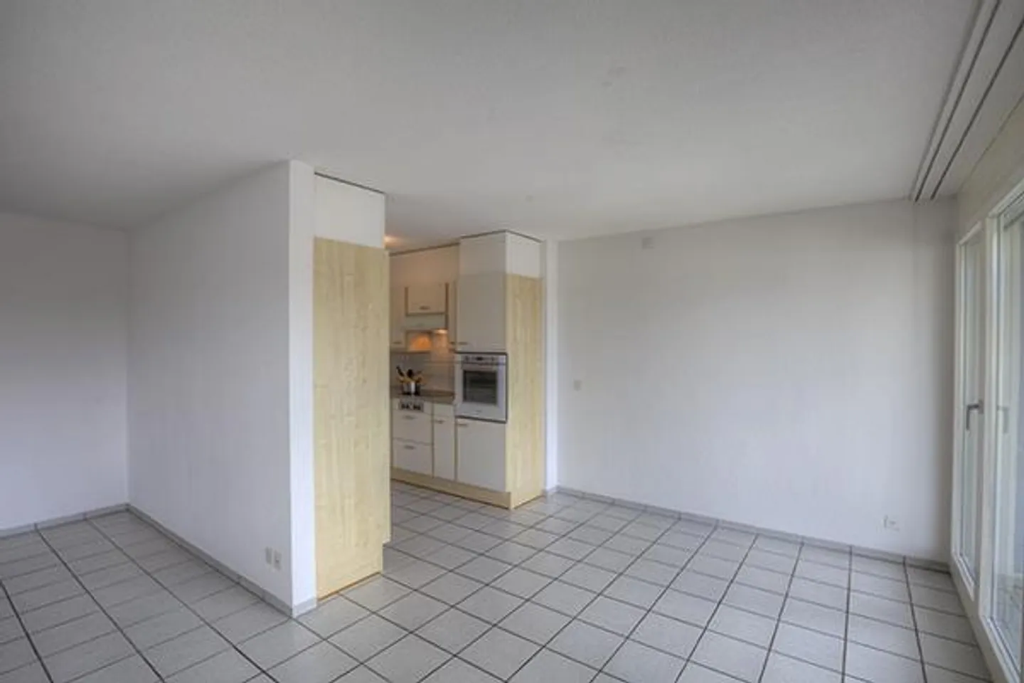 Zona residenziale tranquilla! - Foto 2 di 9