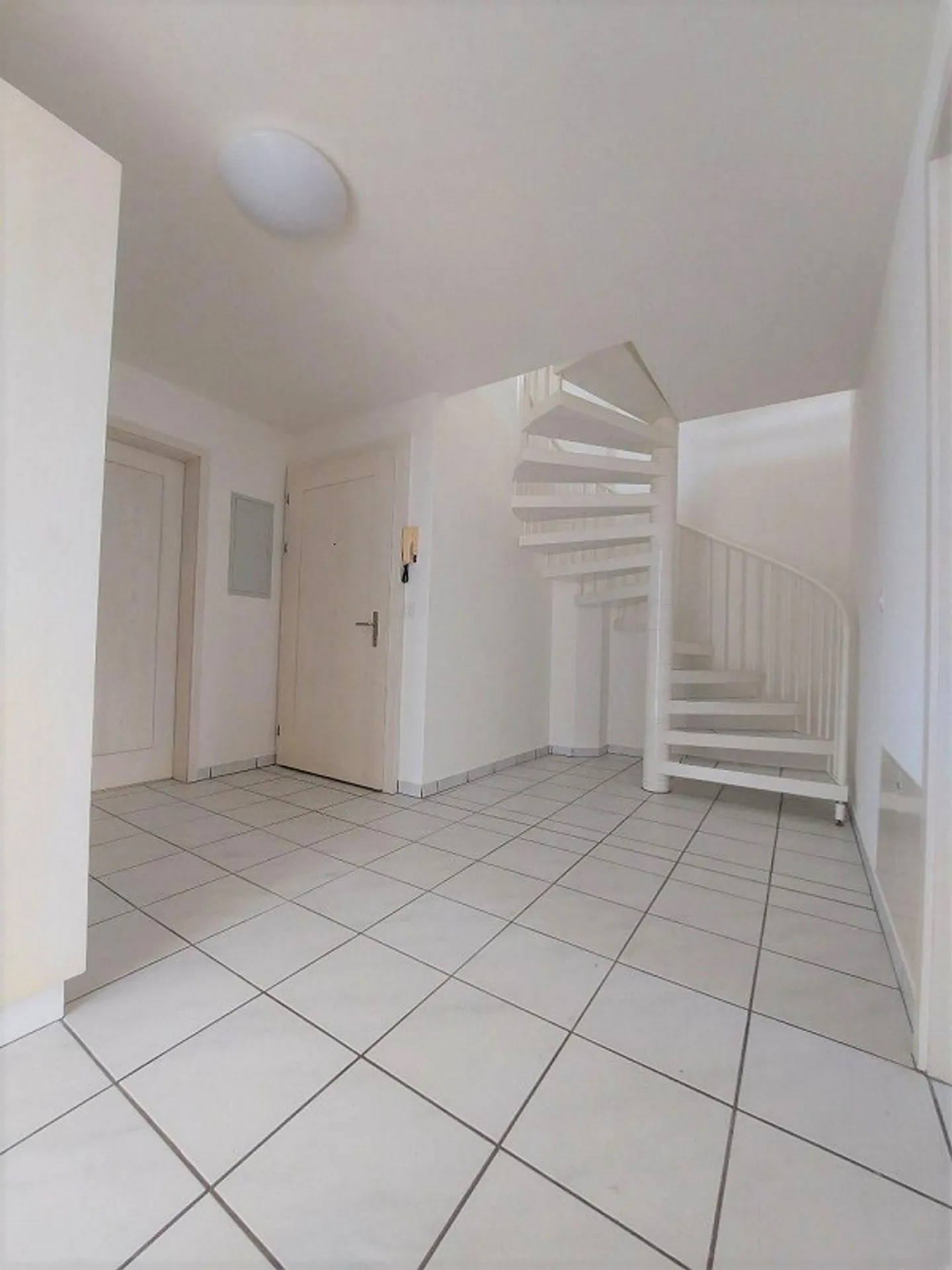 Appartement en duplex de 4,5 pièces au 3ème étage (AVEC ASCENSEUR) - Photo 12 sur 13