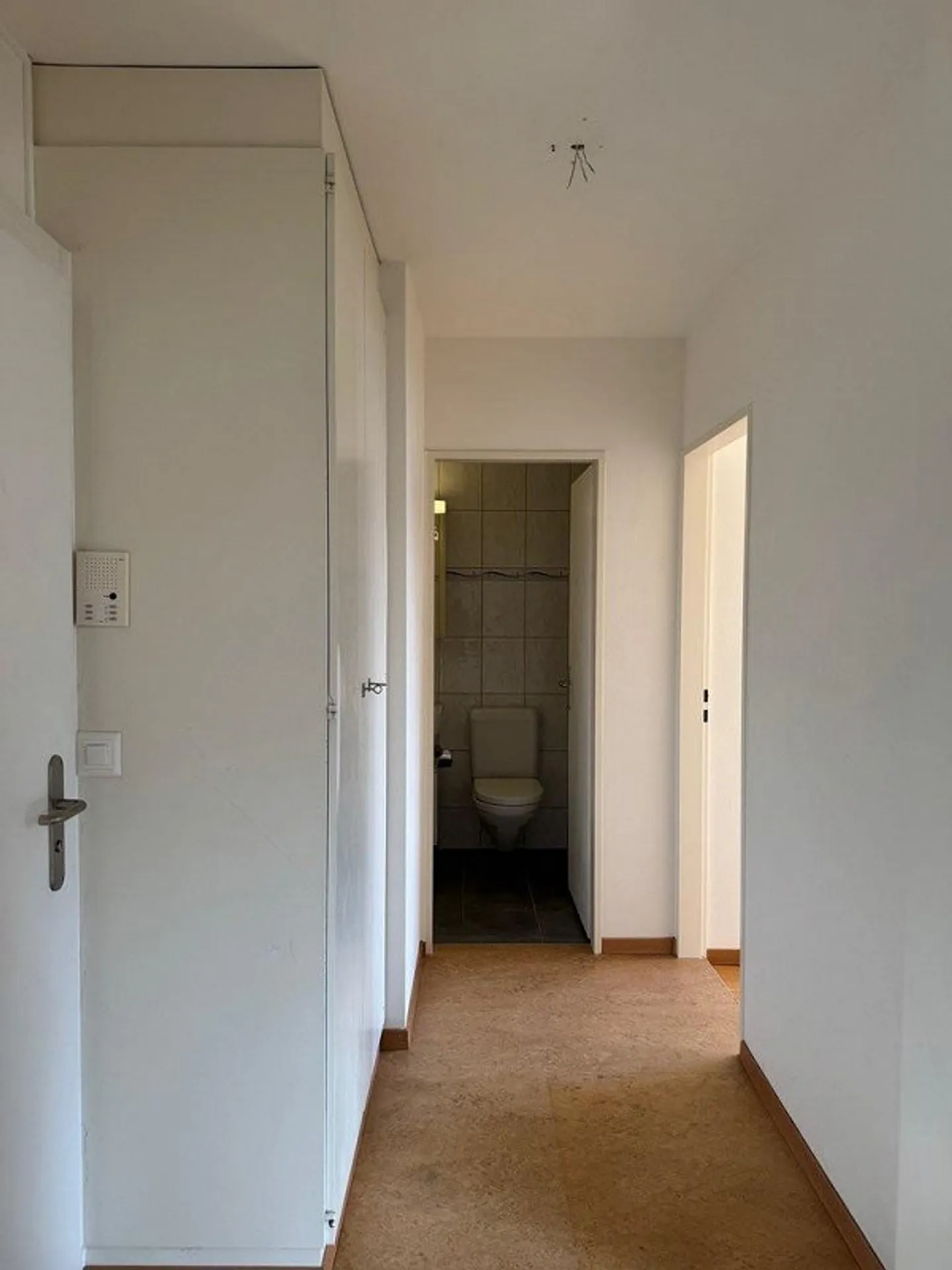 Bright and spacious 2-room apartment for rent in the countryside - Photo 5 of 9